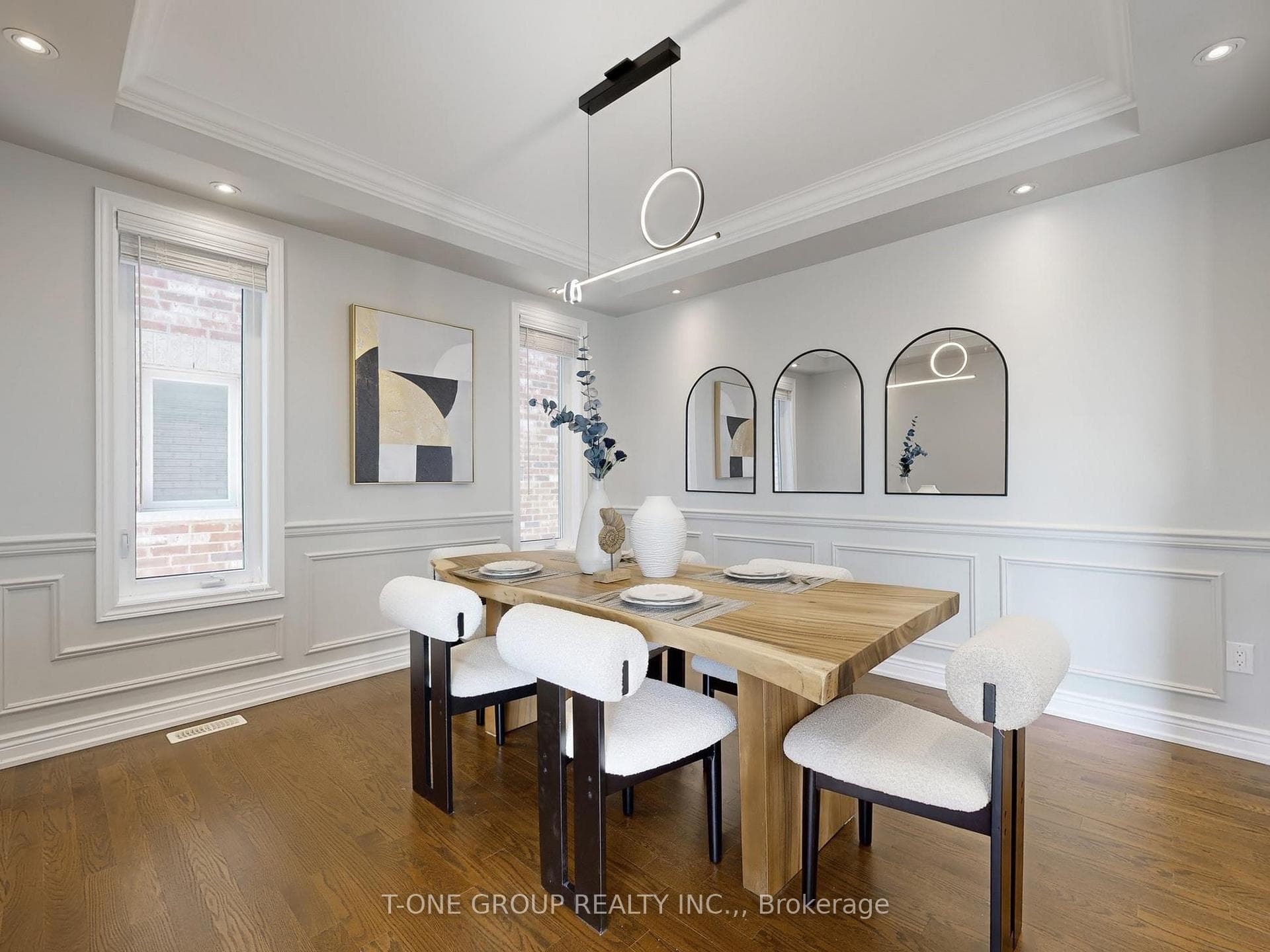 145 Roy Harper Avenue photo 10