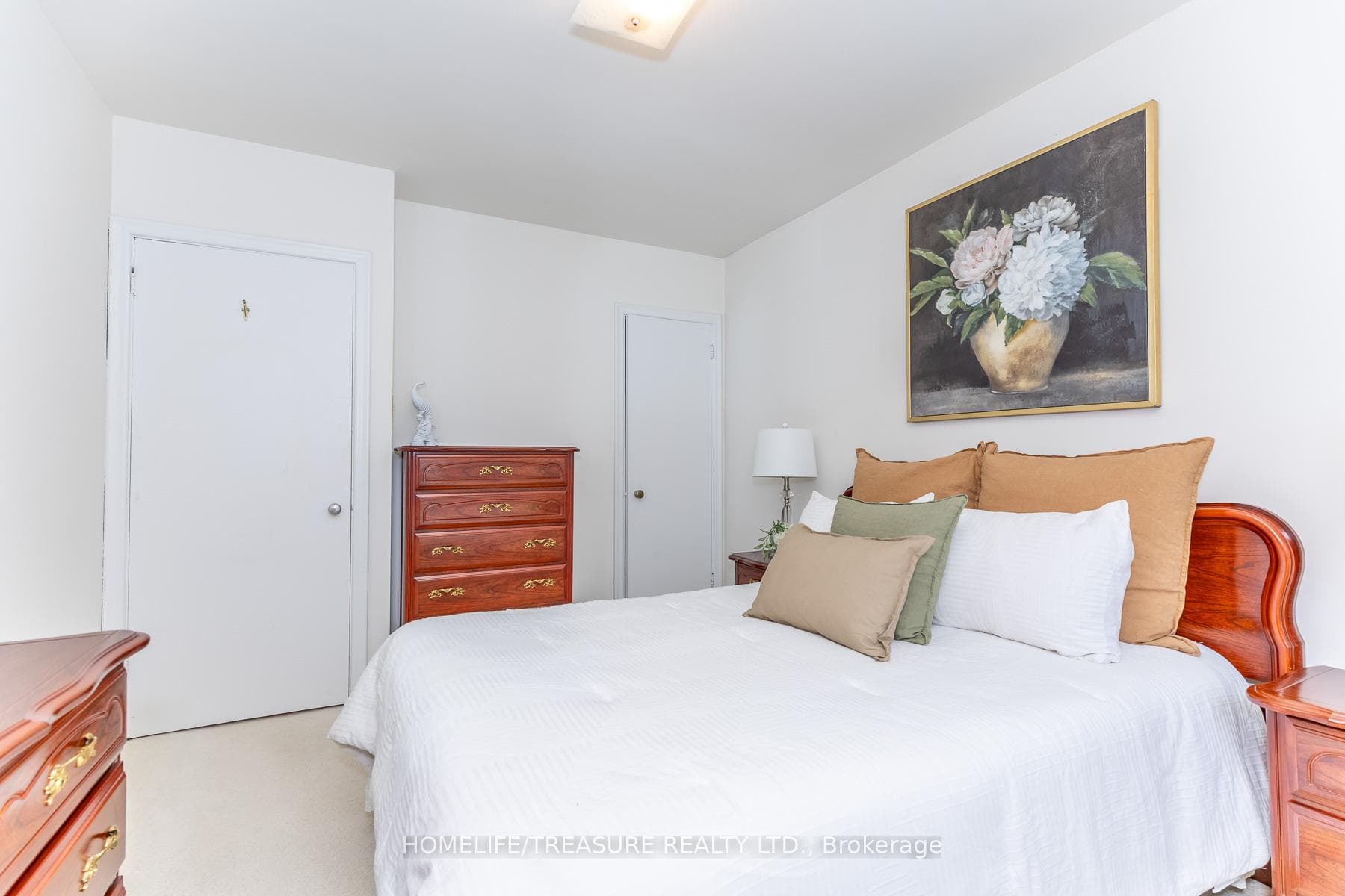 166 Delta Street photo 18