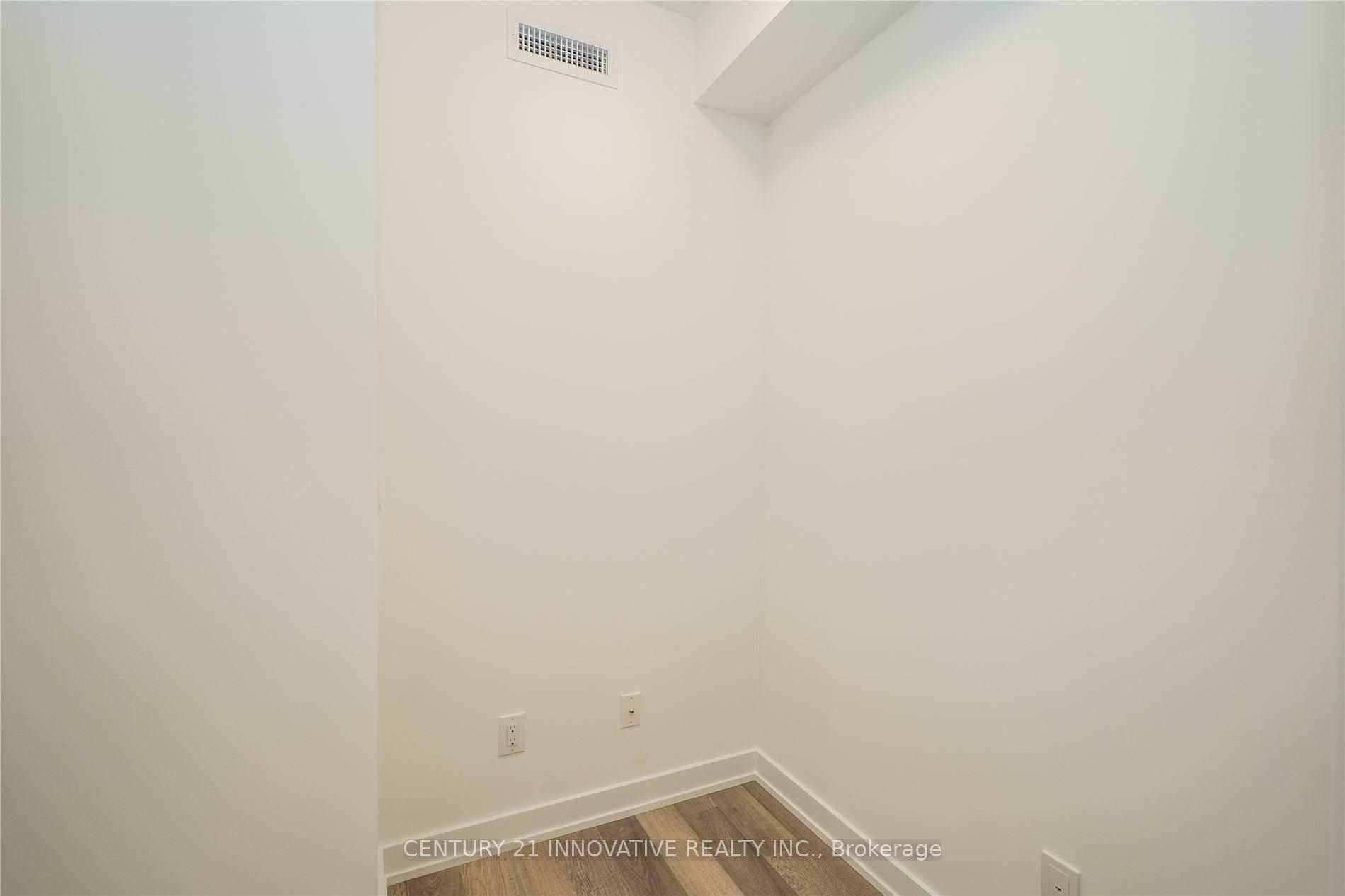 1603 Eglinton Avenue Unit 1301 photo 6