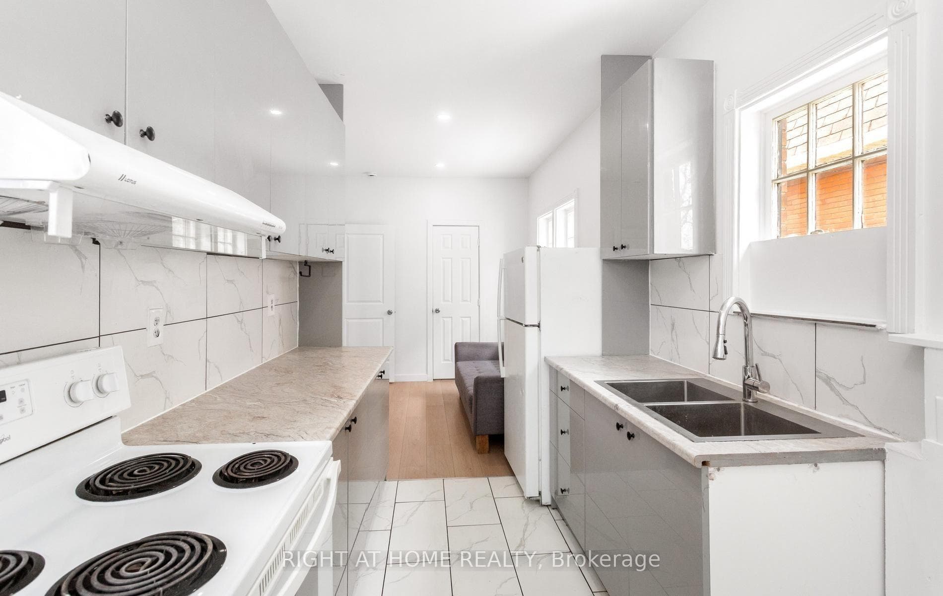 193 Madison Avenue photo 16