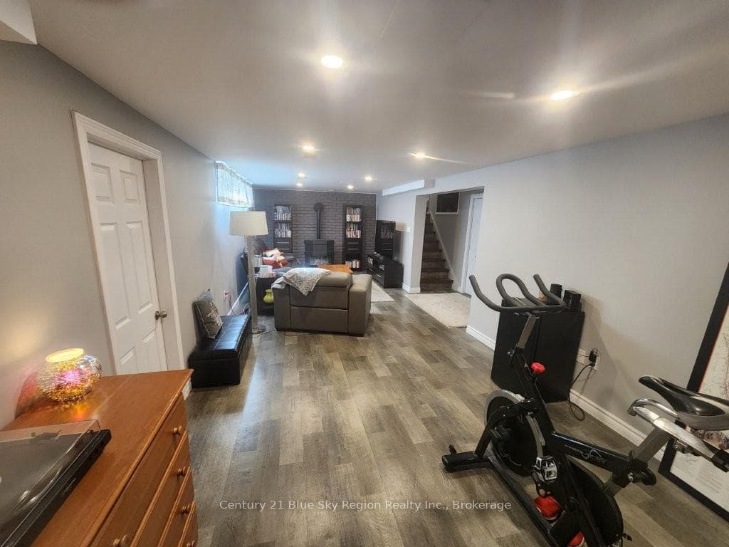 62 Joseph Street photo 15