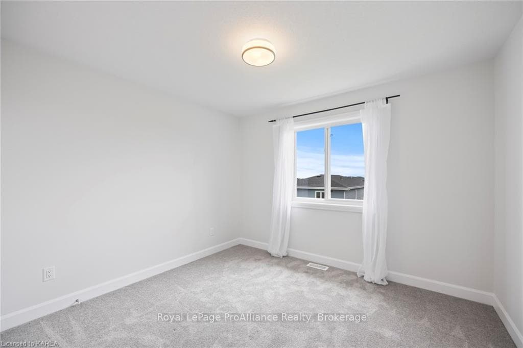104 SUPERIOR Drive photo 33