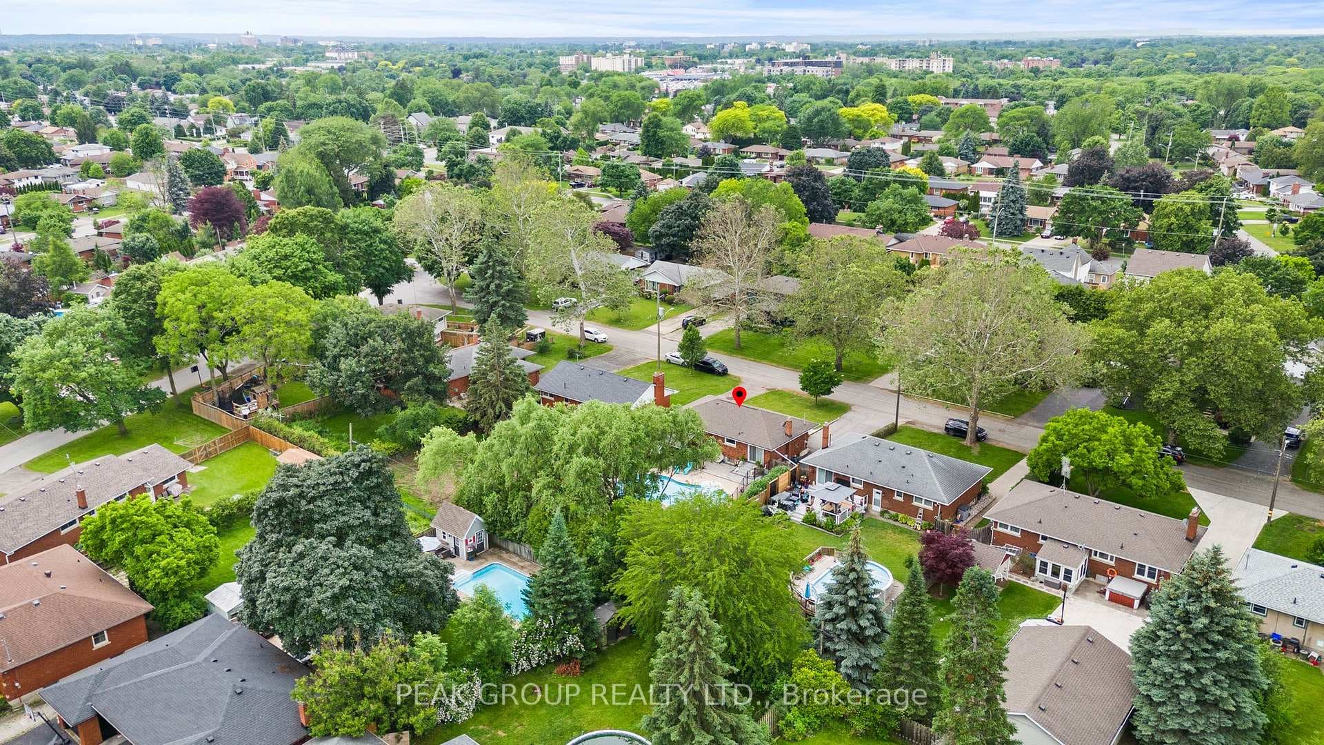 8 Roxanne Drive photo 49