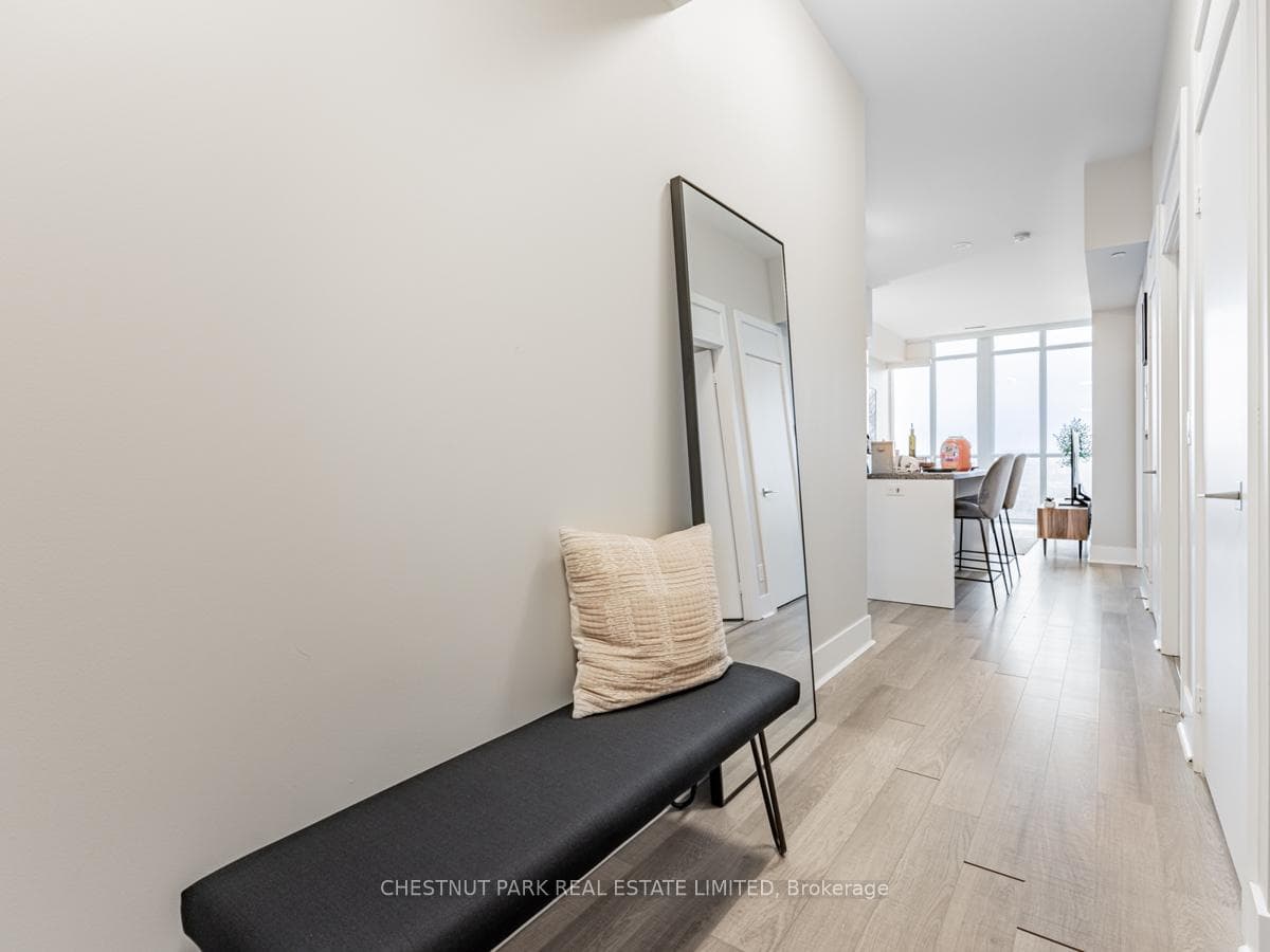 32 Davenport Road Unit 2804 photo 7
