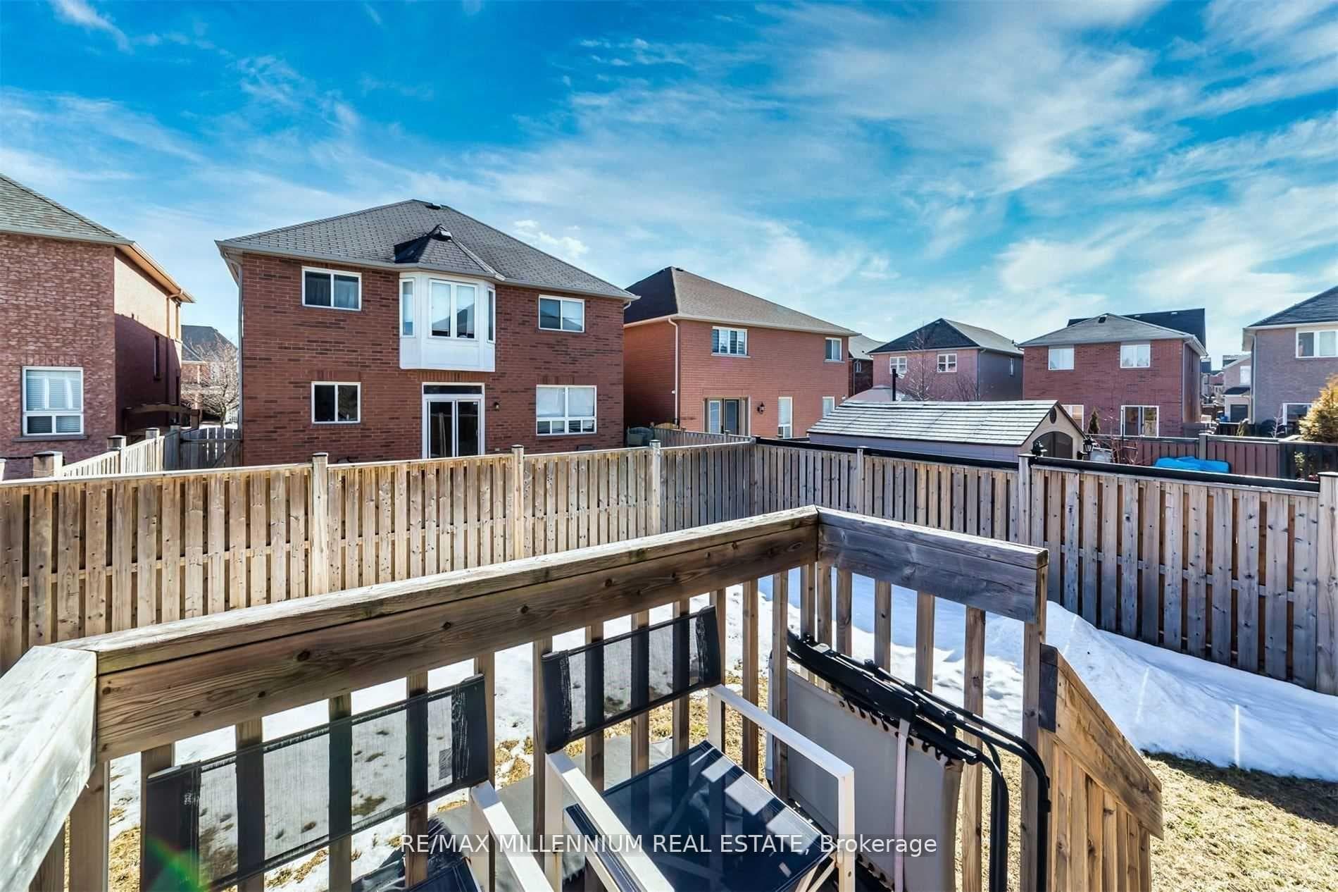 2098 Tovell Drive photo 26