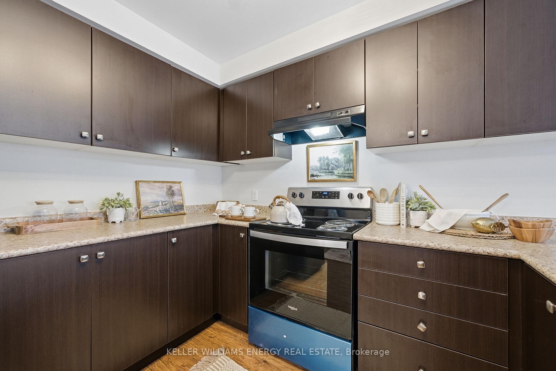 1280 Harmony Road Unit 32 photo 5