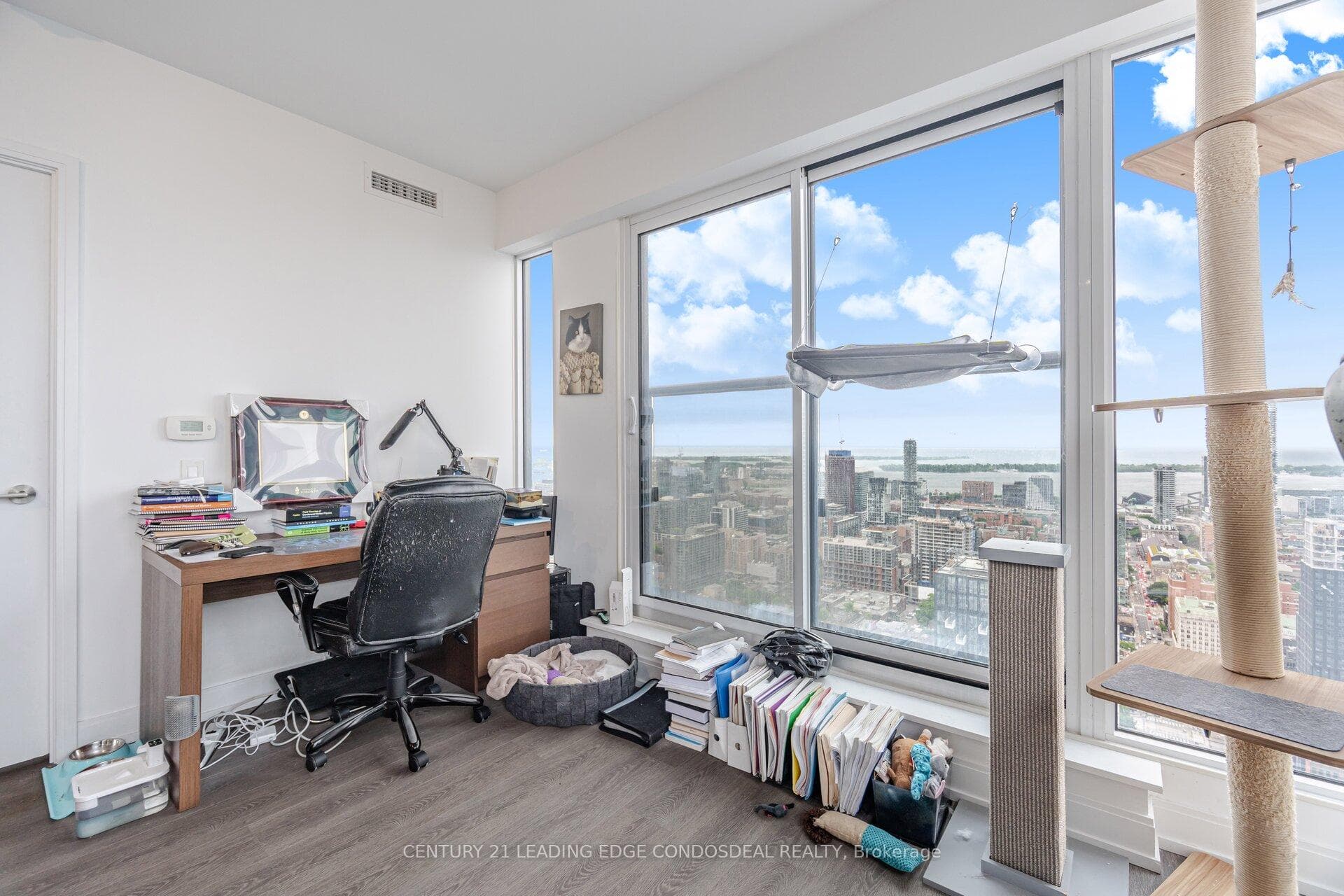 181 Dundas Street Unit 5110 photo 22