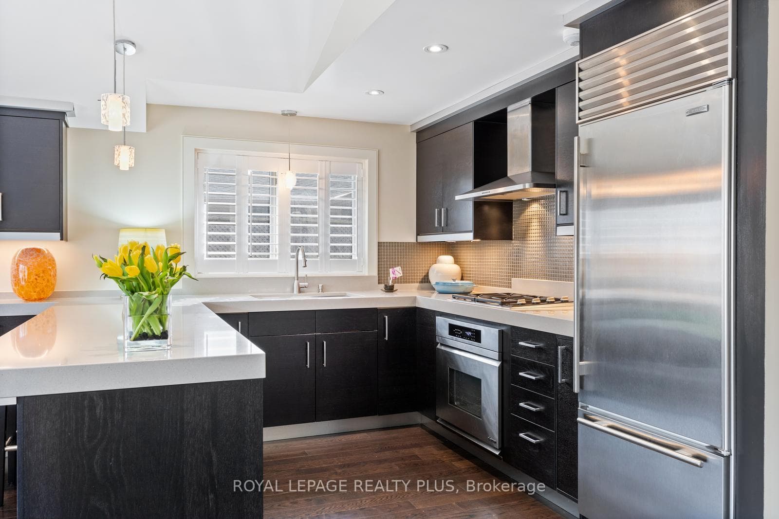 1812 Pattinson Crescent photo 16