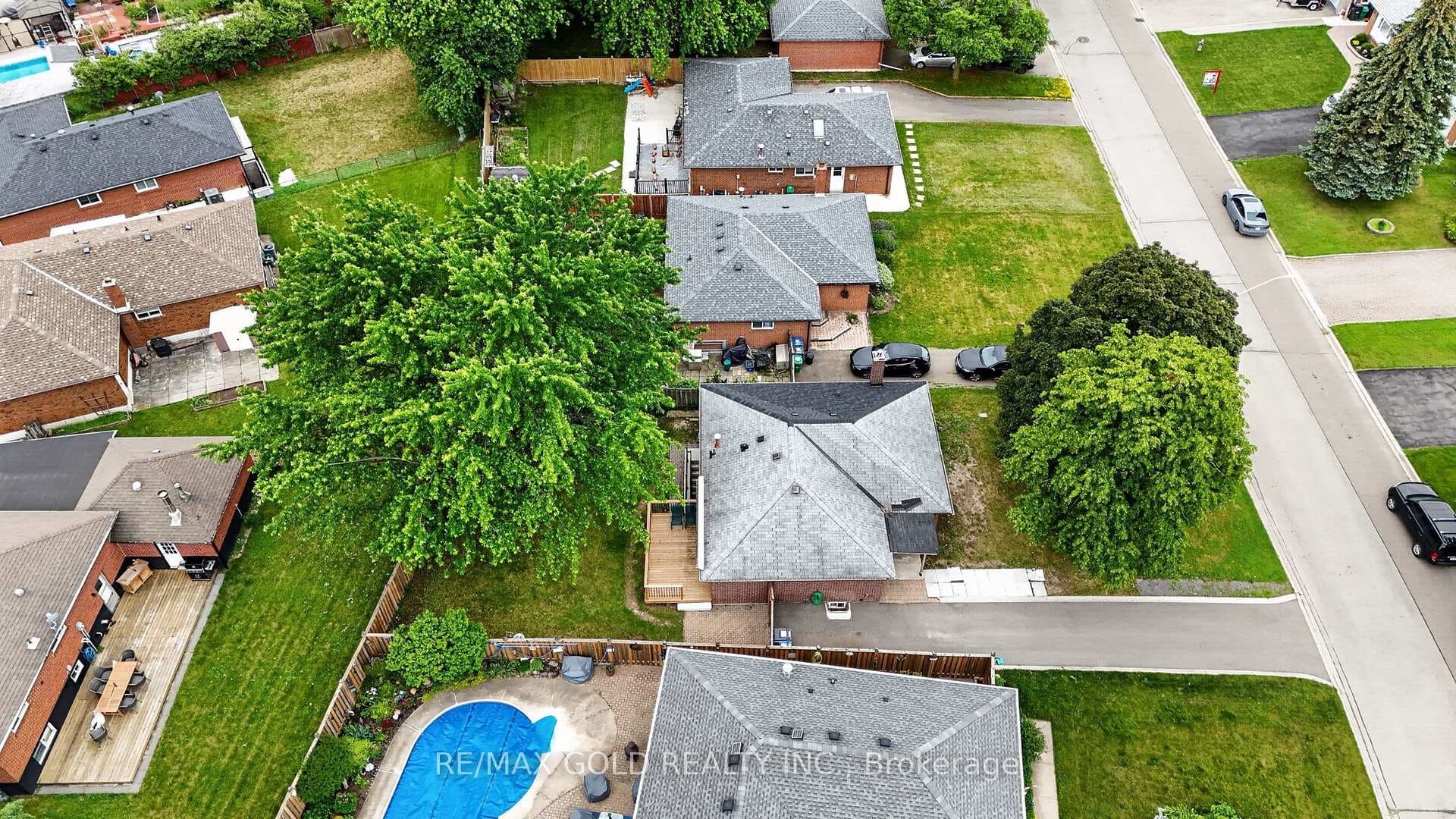 40 Devonshire Drive photo 48
