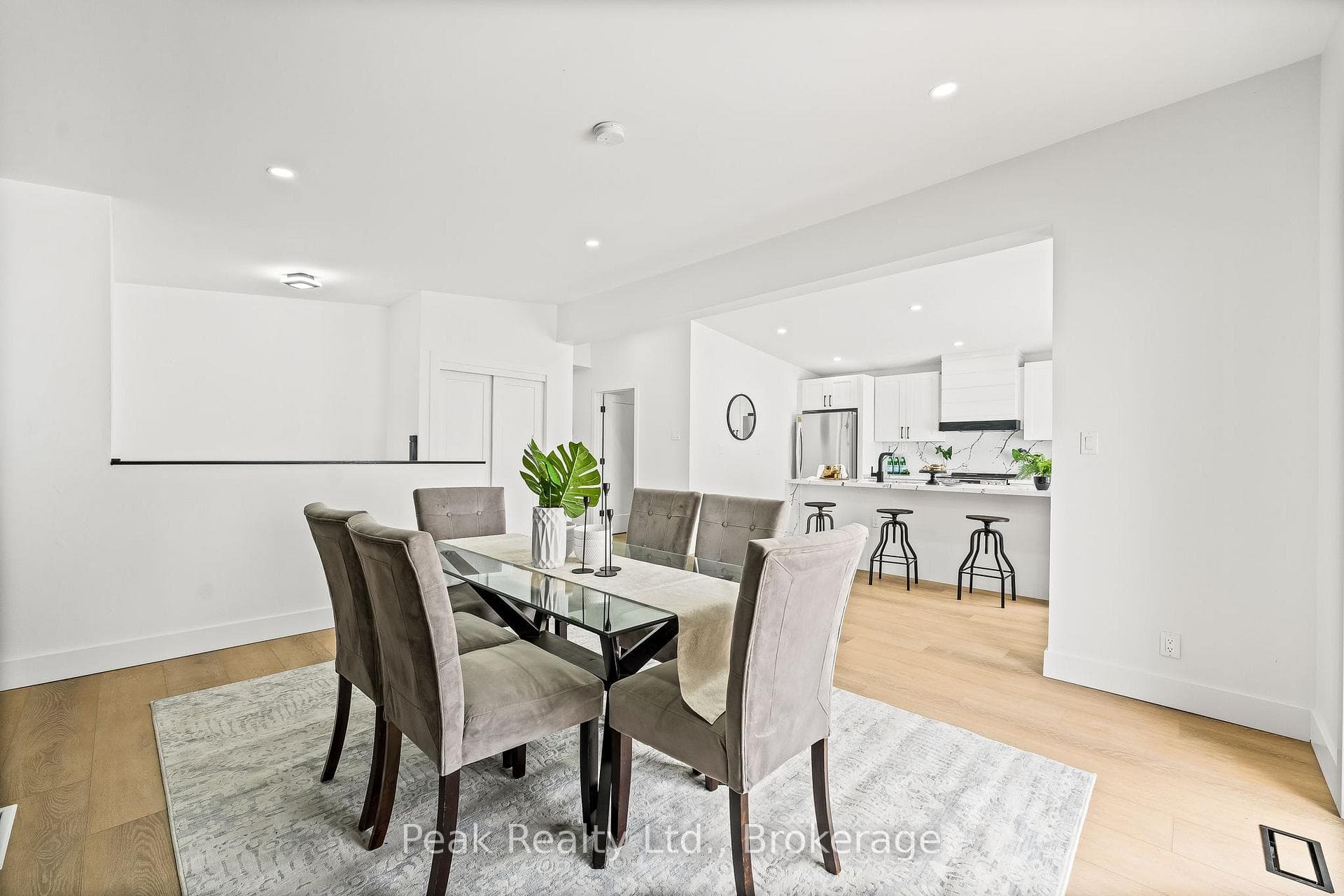 5 McGill Drive photo 16