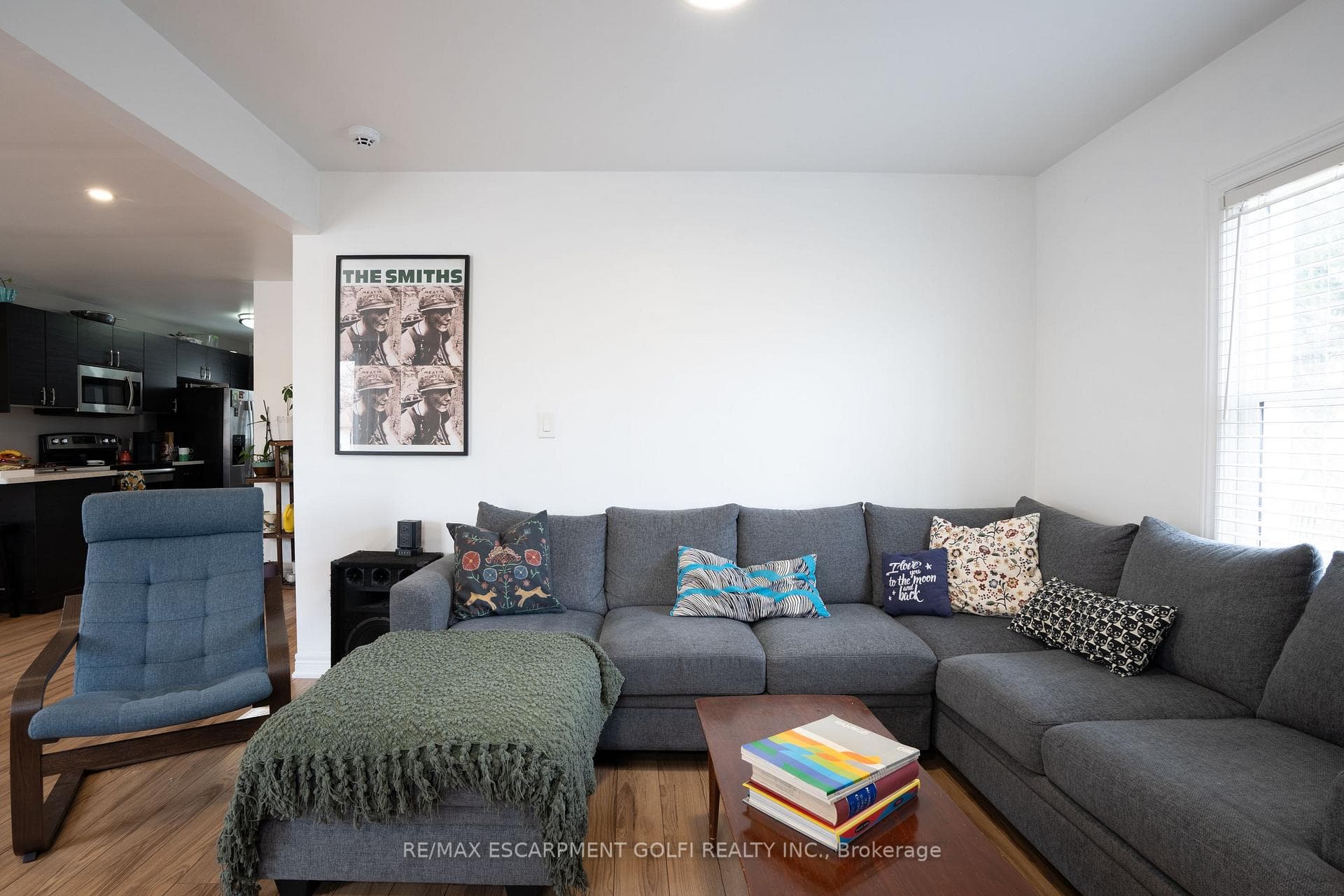 110 Powerview Avenue photo 3
