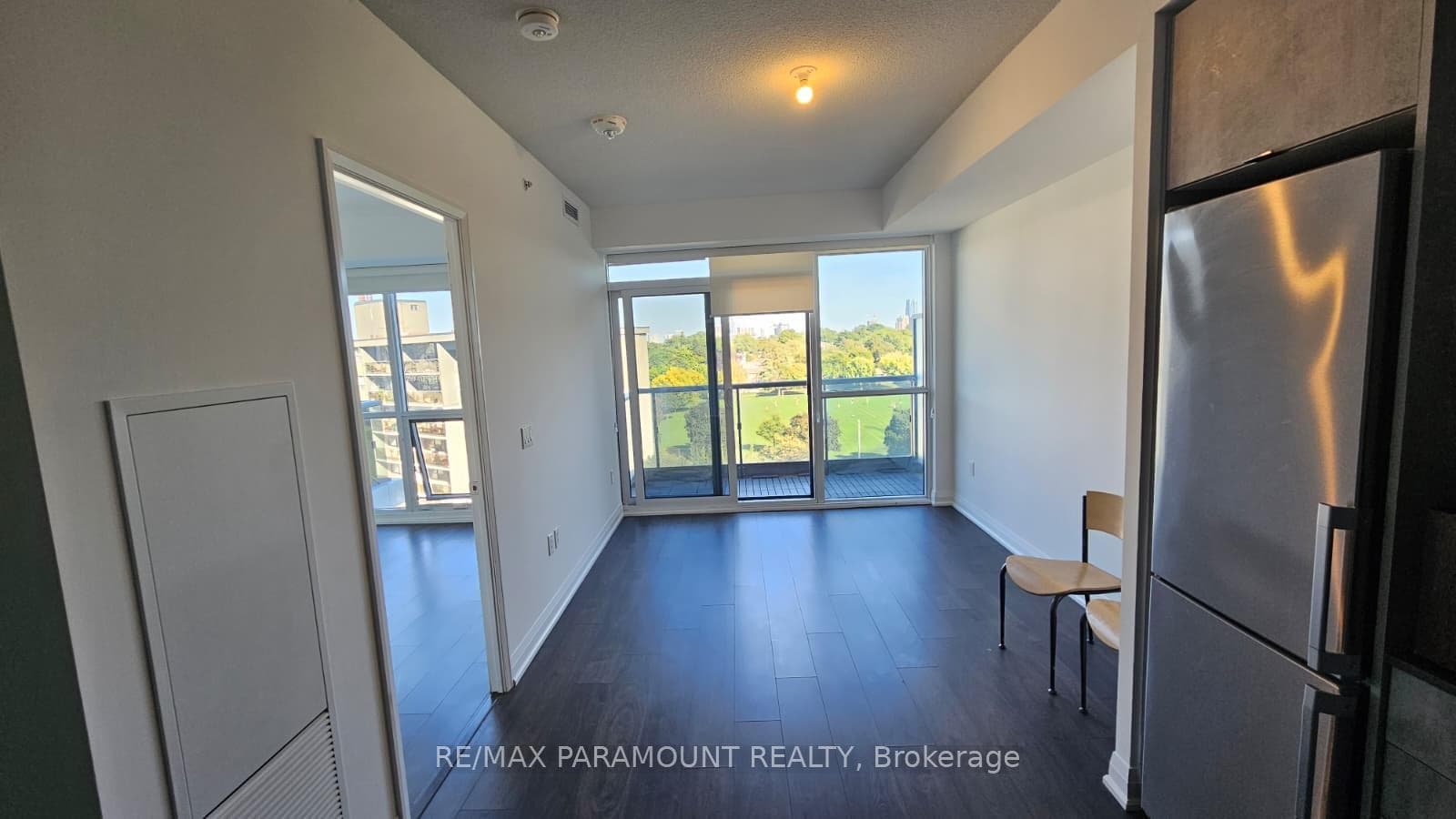 10 Gibbs Road Unit 714 photo 12