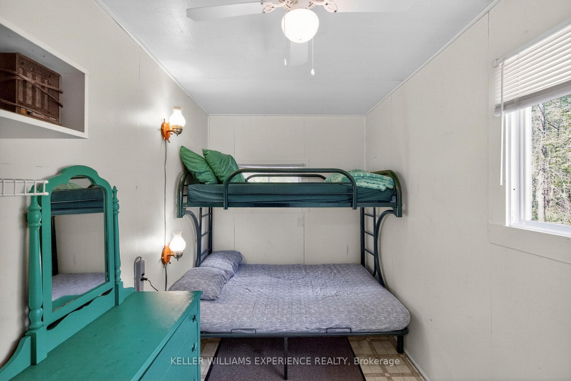 6932 ISLAND 1810 / BONE ISLAND N/A photo 27