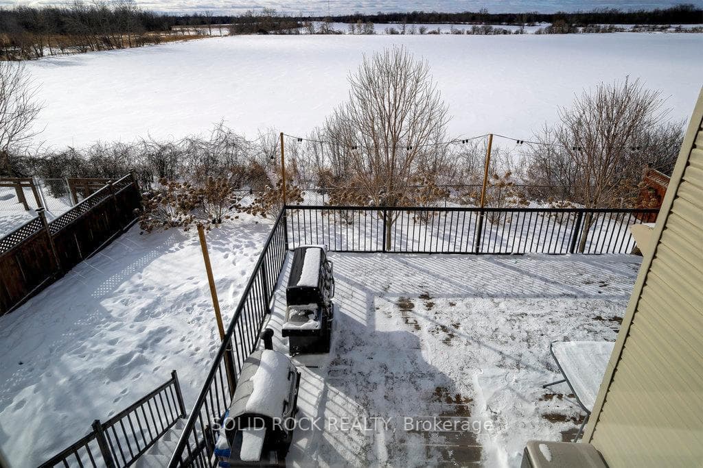 83 Comba Drive photo 36