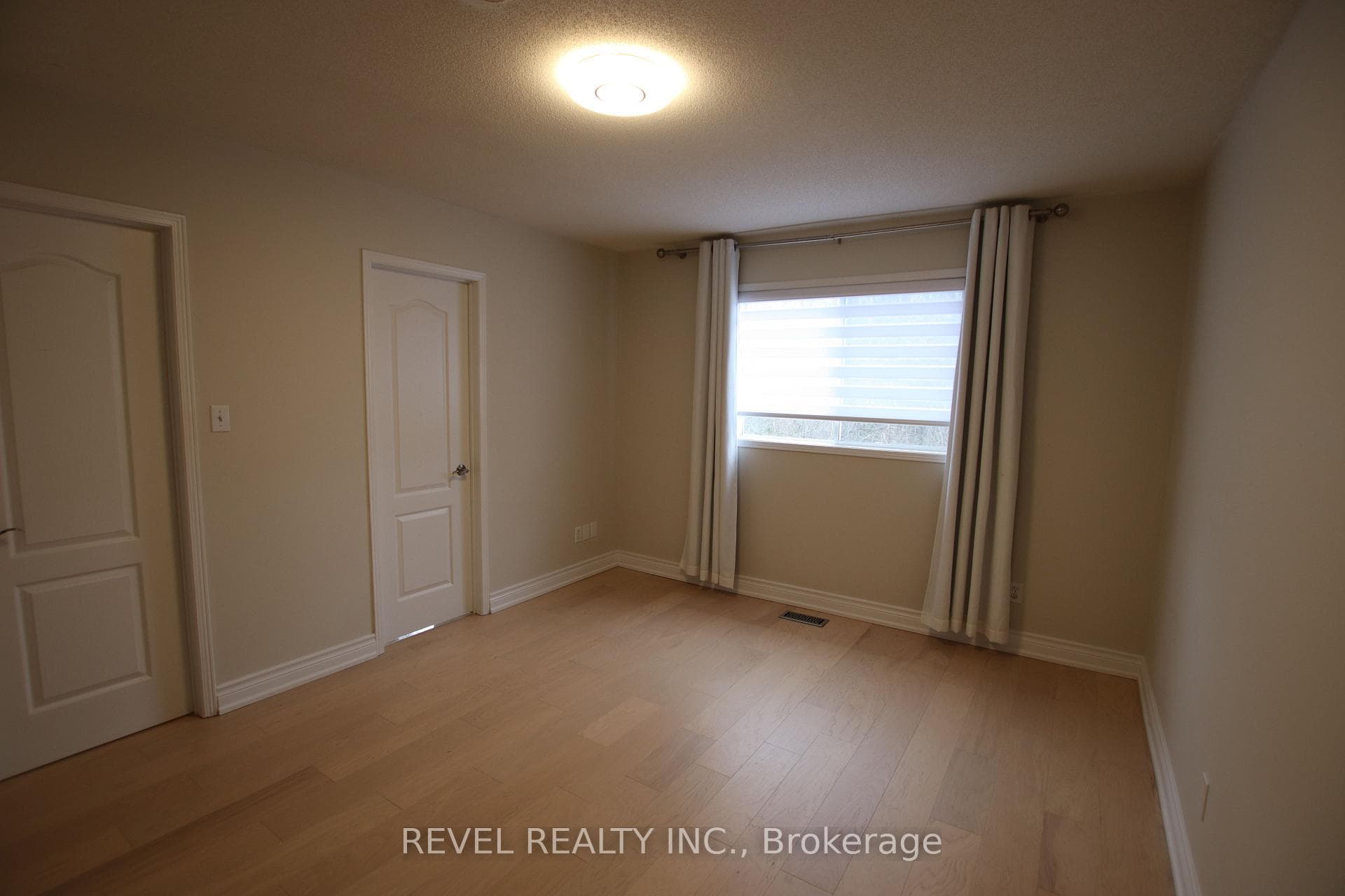 133 Rouge Forest Crescent Unit Upper photo 20