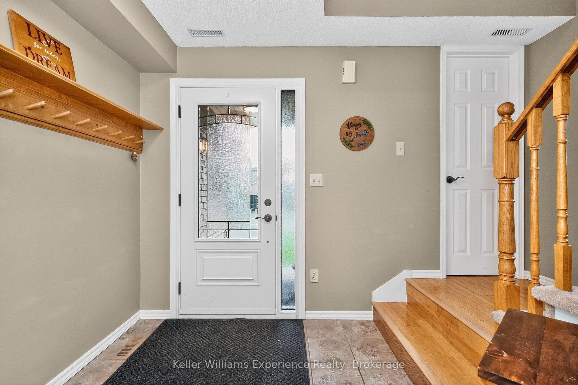22 Cartwright Drive photo 4