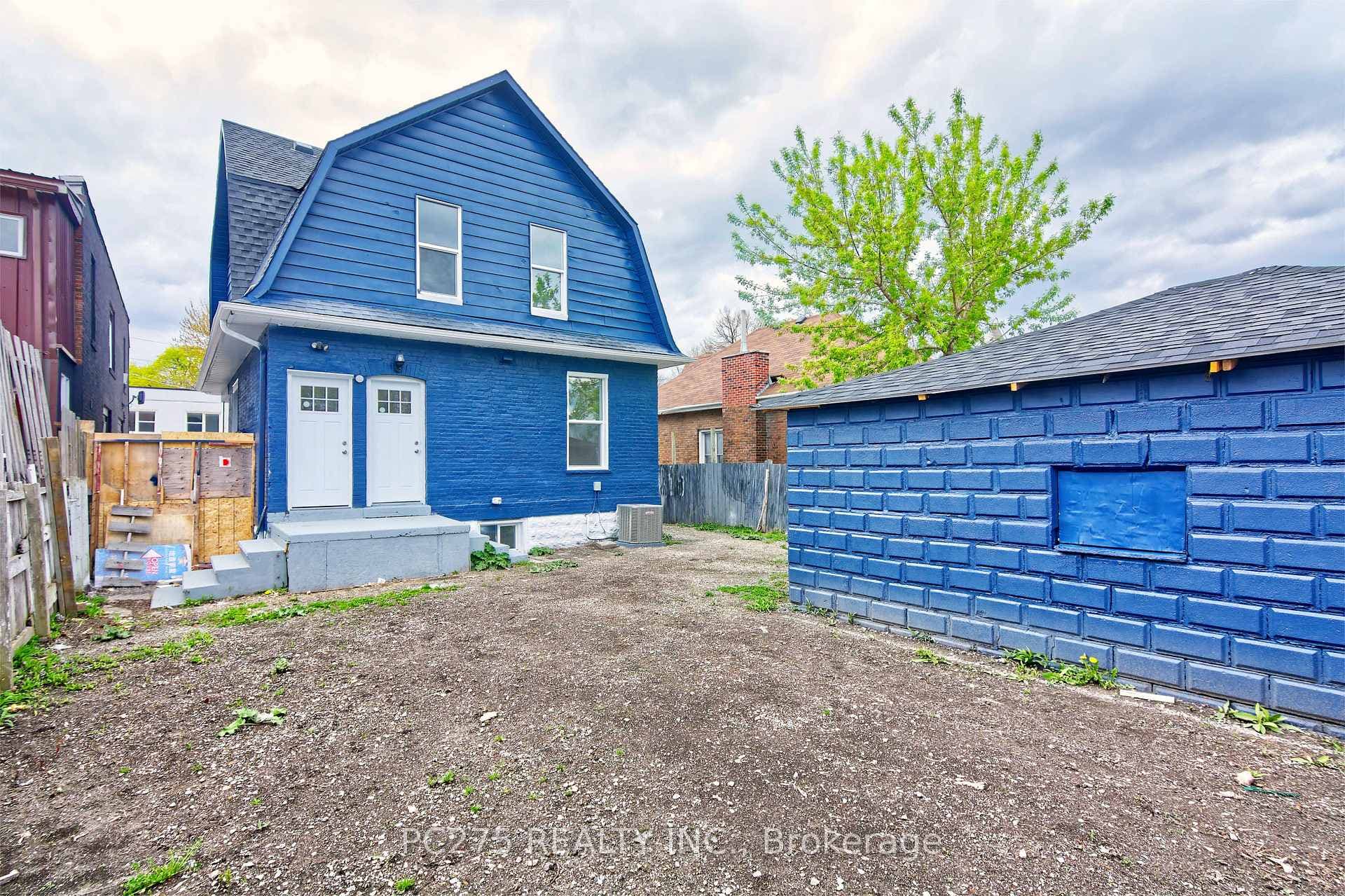 272 Vidal Street photo 33