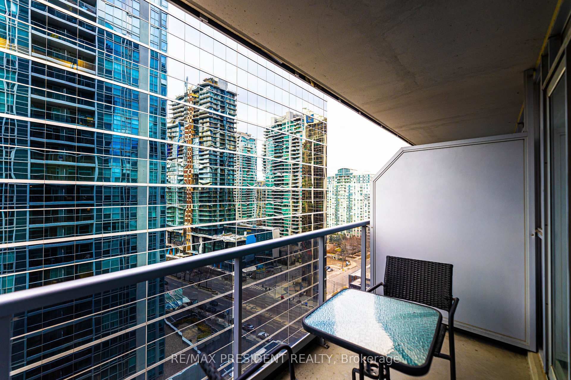 4978 Yonge Street Unit 1911 photo 16