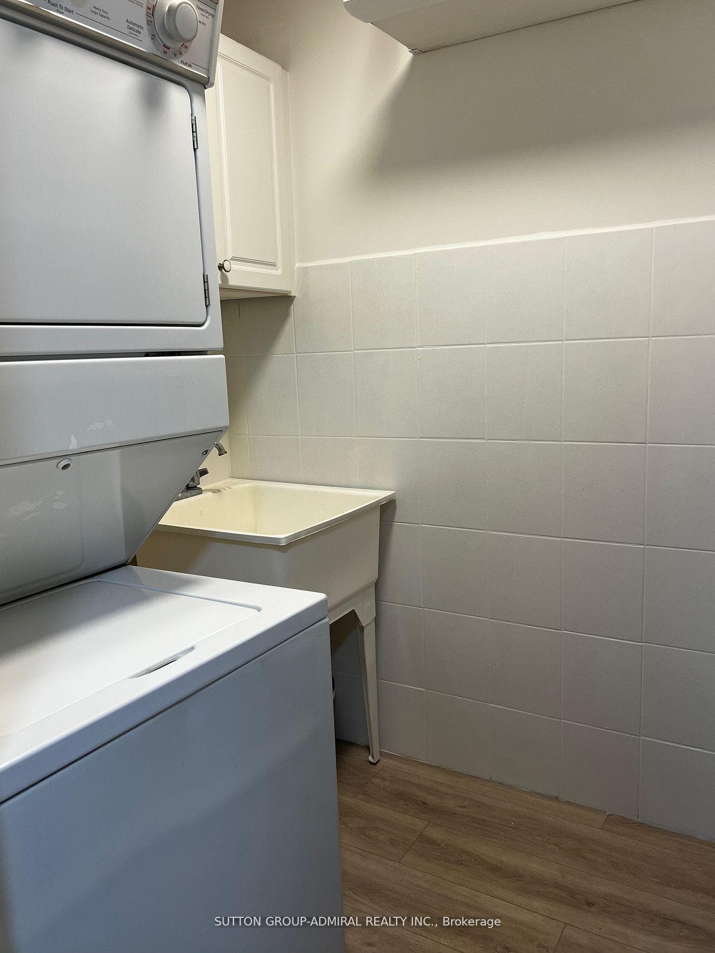 9901 Keele Street Unit 105 photo 20