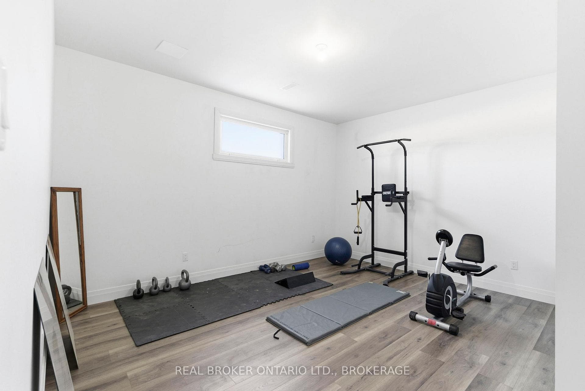 16119 Eamer Road photo 28