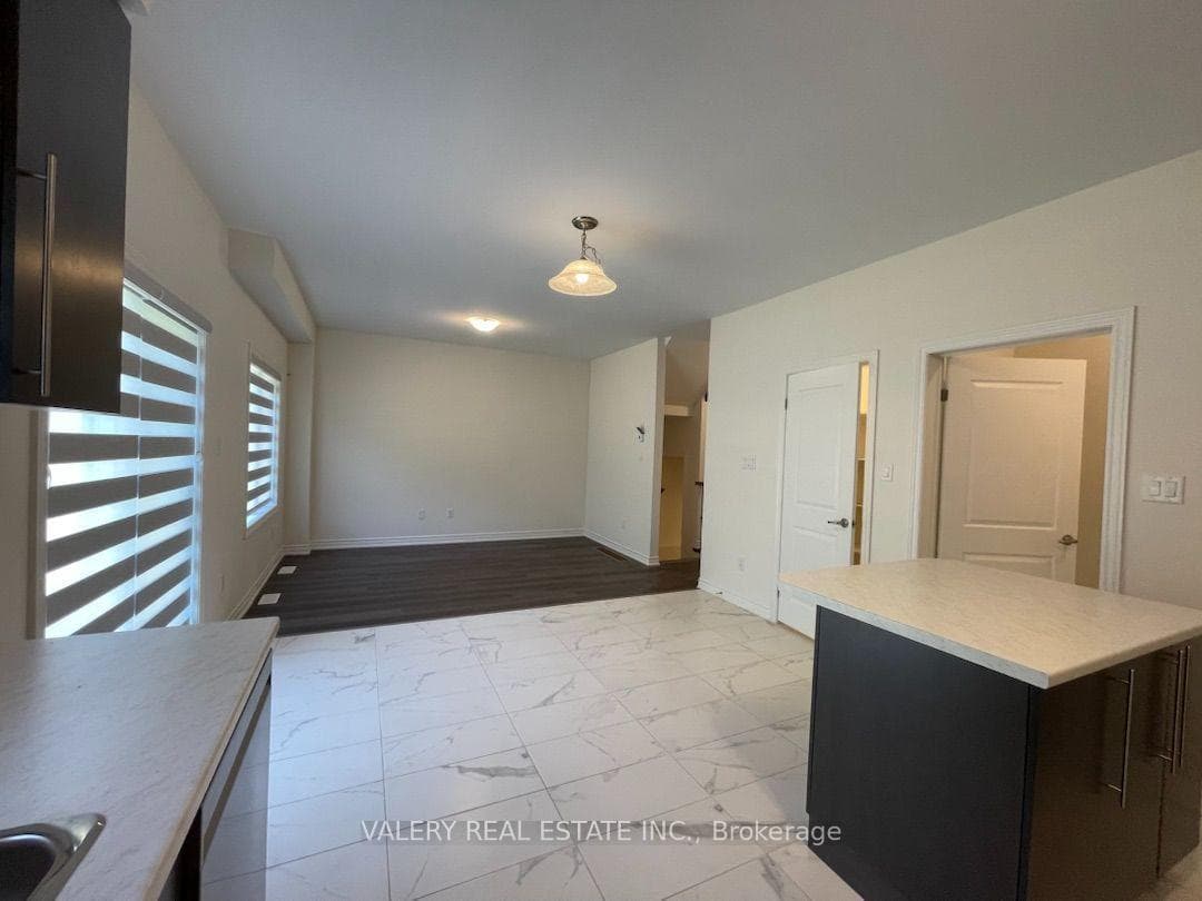 27 Mckernan Ave Avenue photo 21