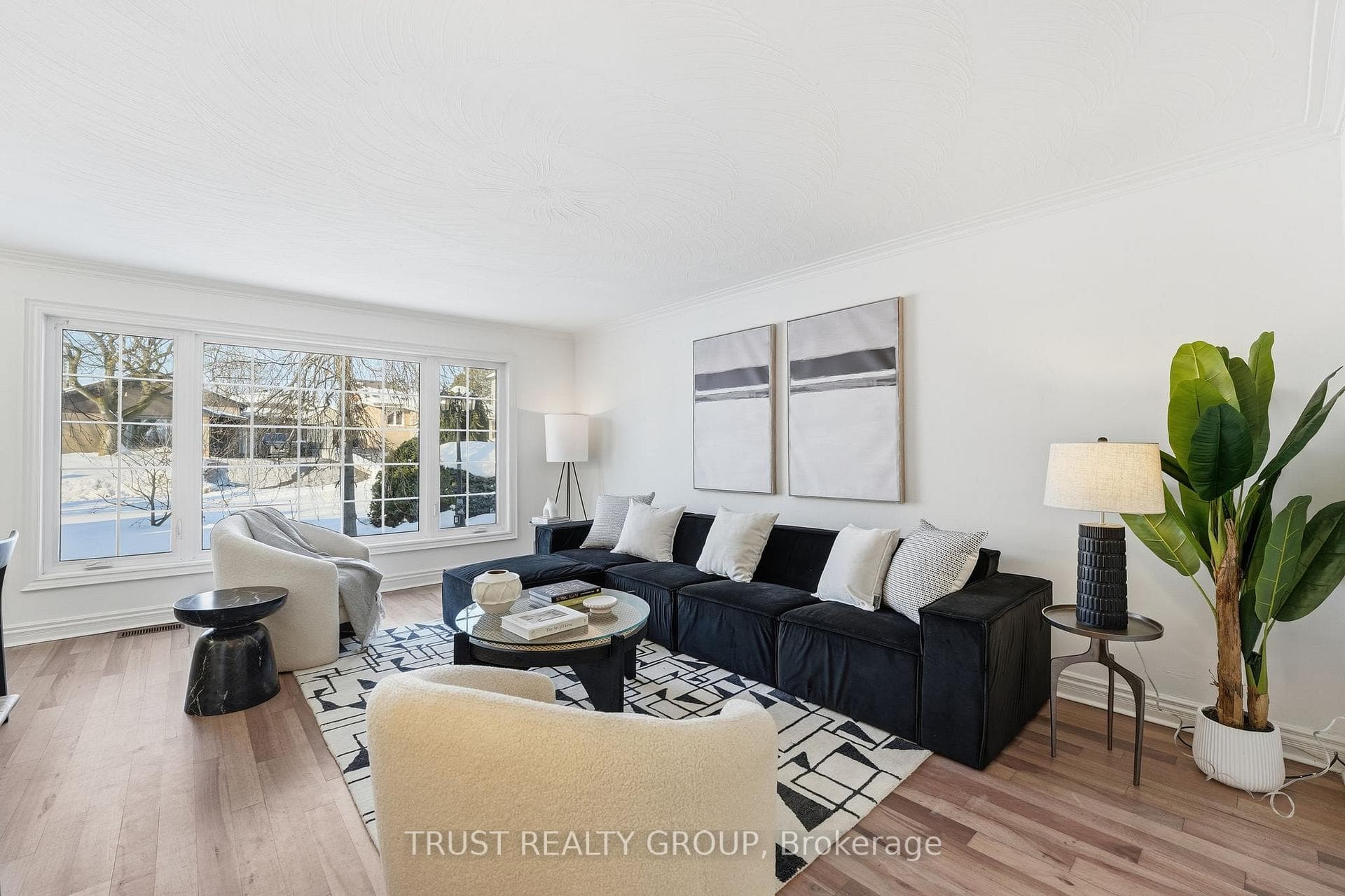 9 Del Ria Drive photo 11