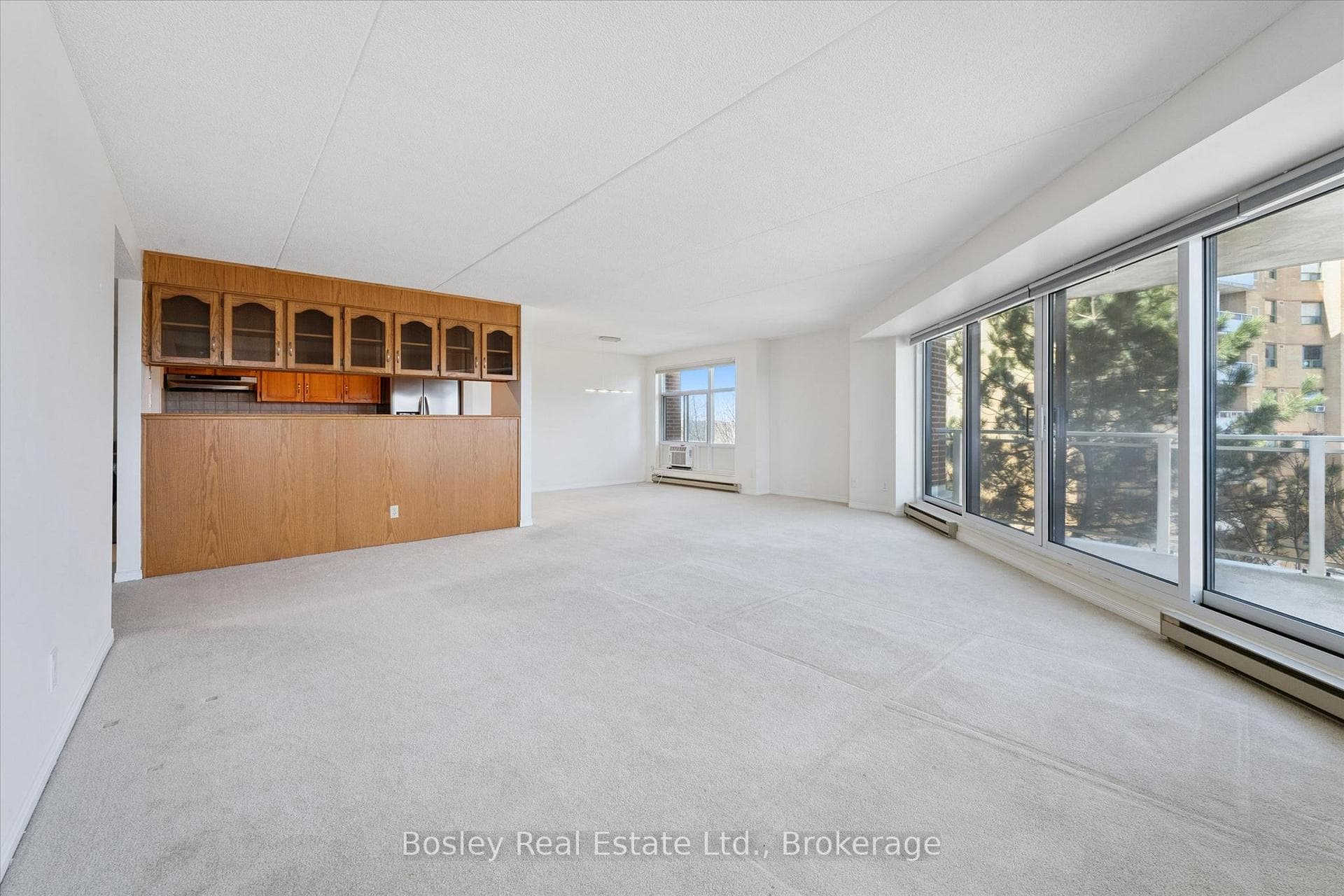 8 Christopher Court Unit 506 photo 6