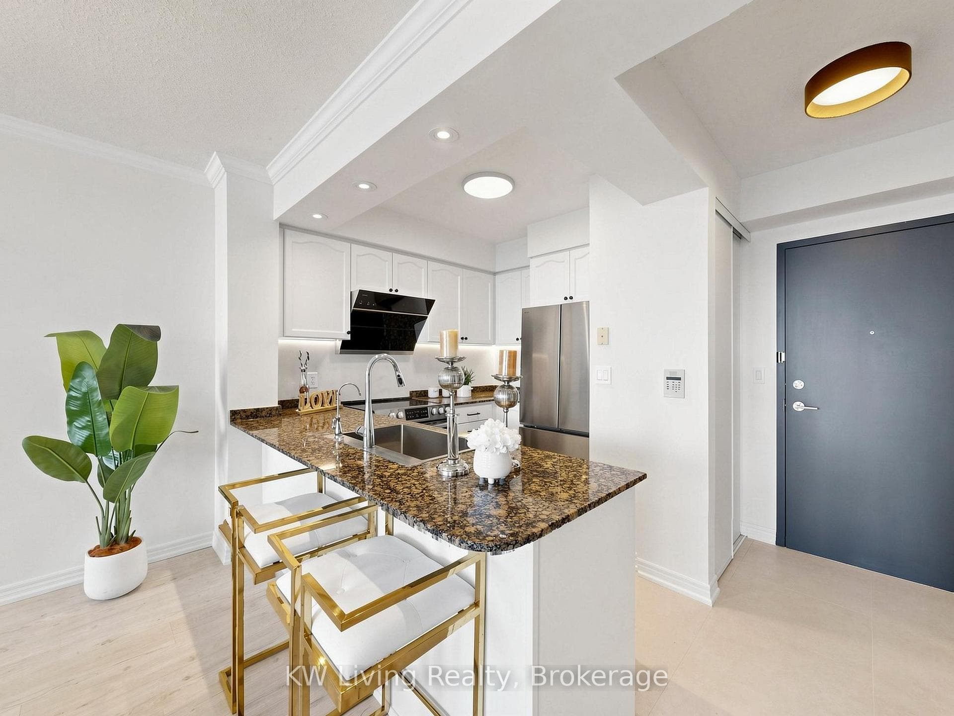 100 Promenade Circle Unit 1010 photo 7