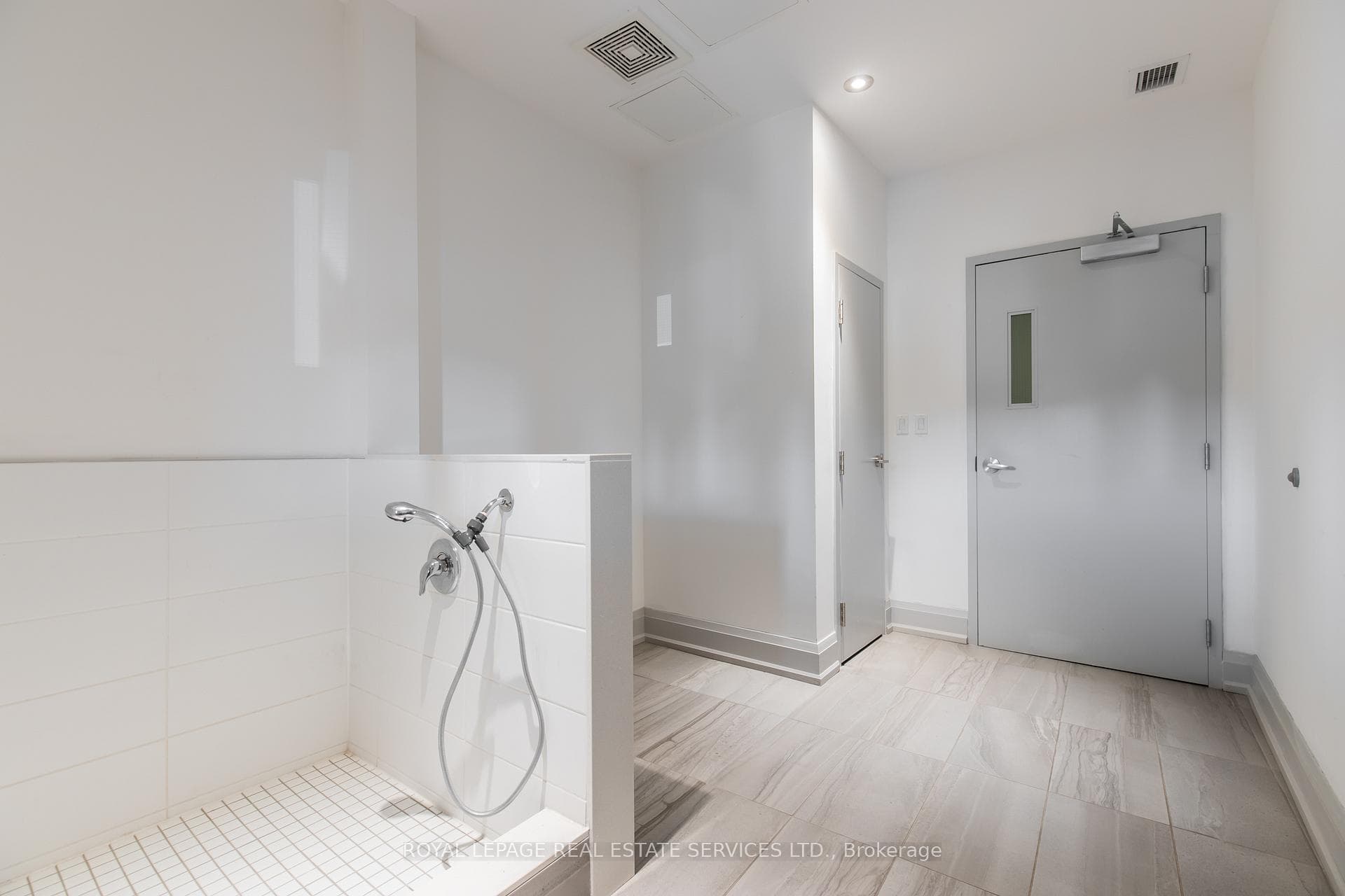 150 Oak Park Boulevard Unit 325 photo 37