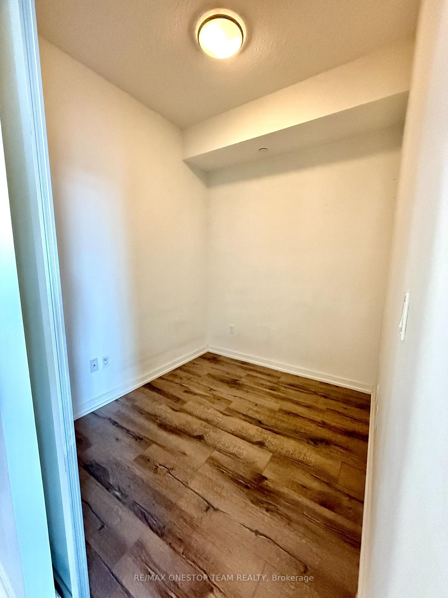 52 Forest Manor Road Unit 707 photo 8