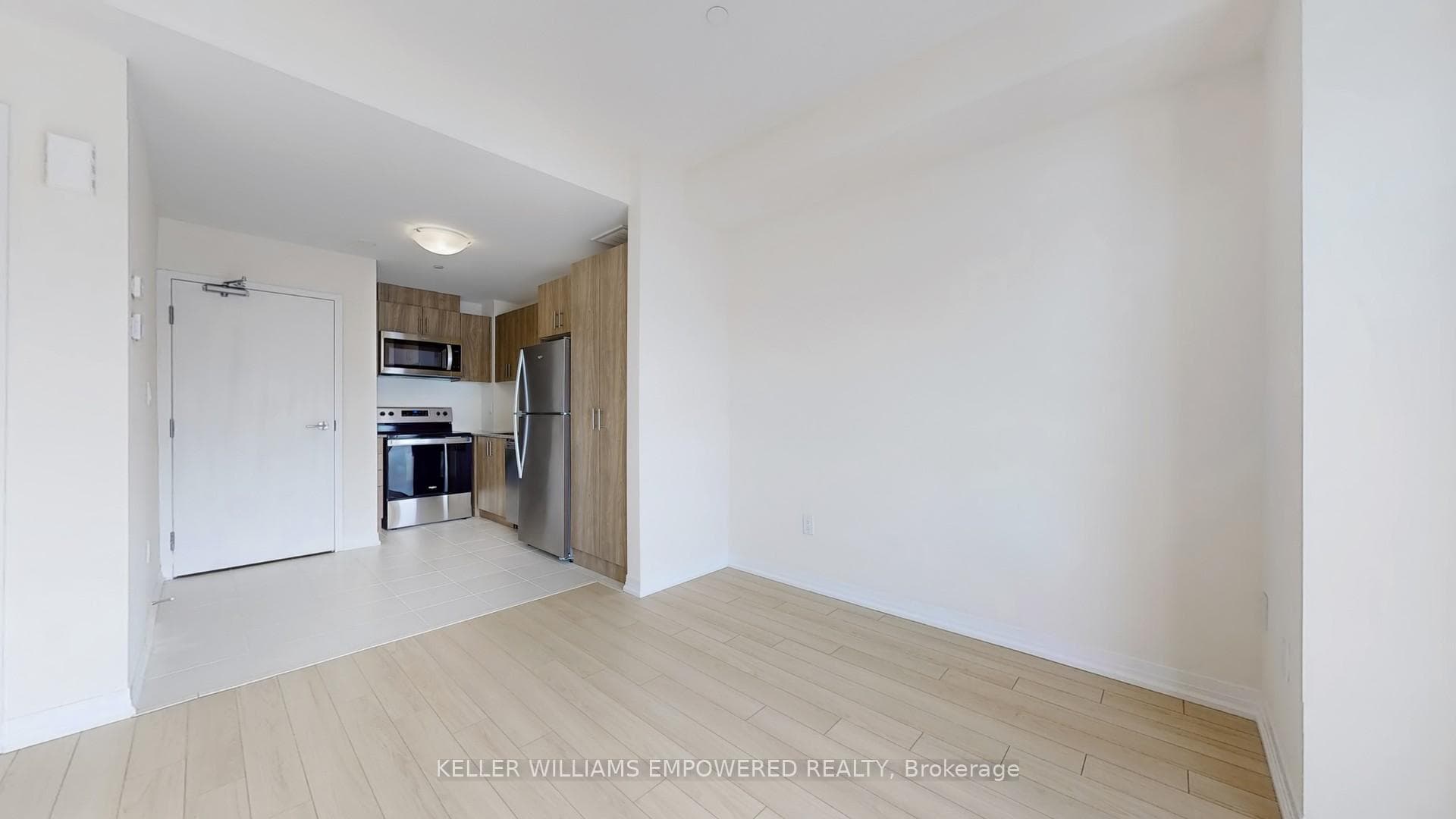 155 Tapscott Road Unit 19 photo 5
