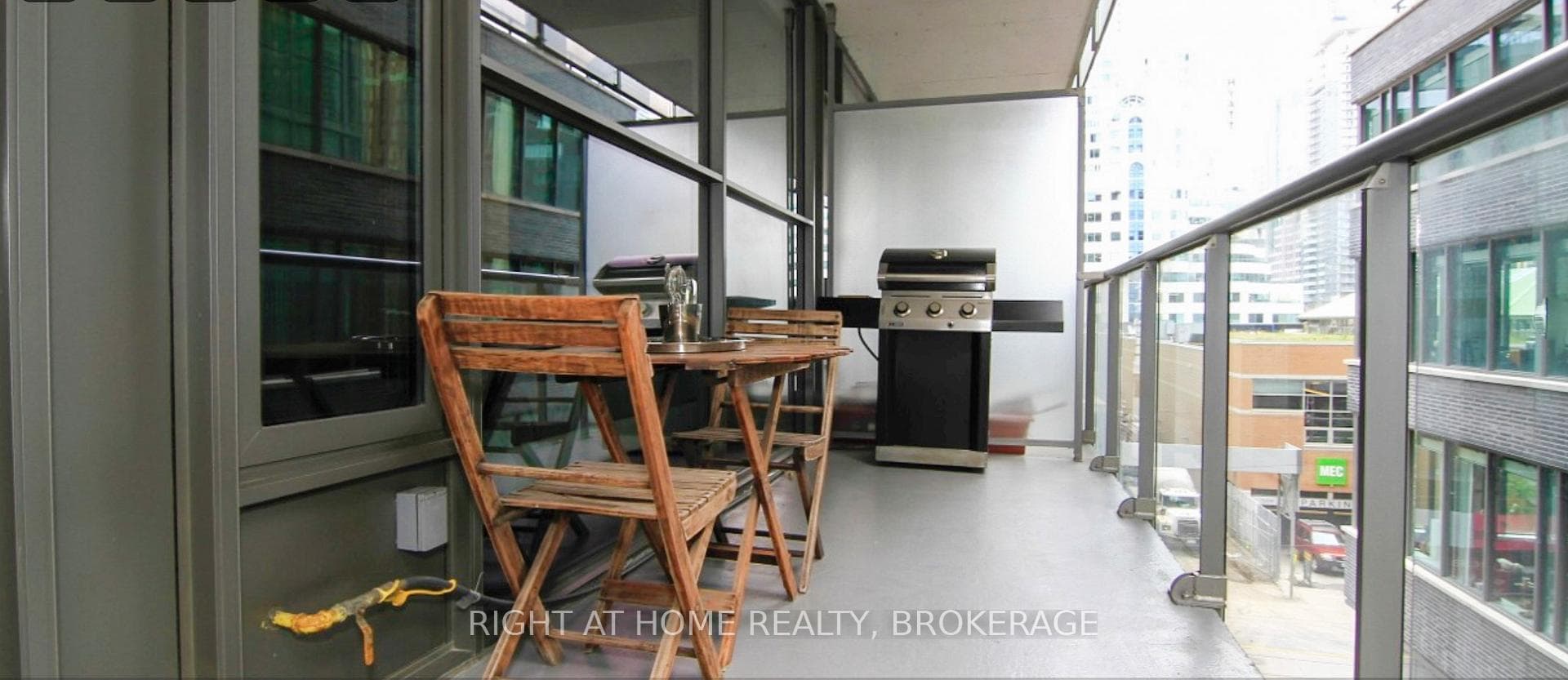 25 Oxley Street Unit 412 photo 14