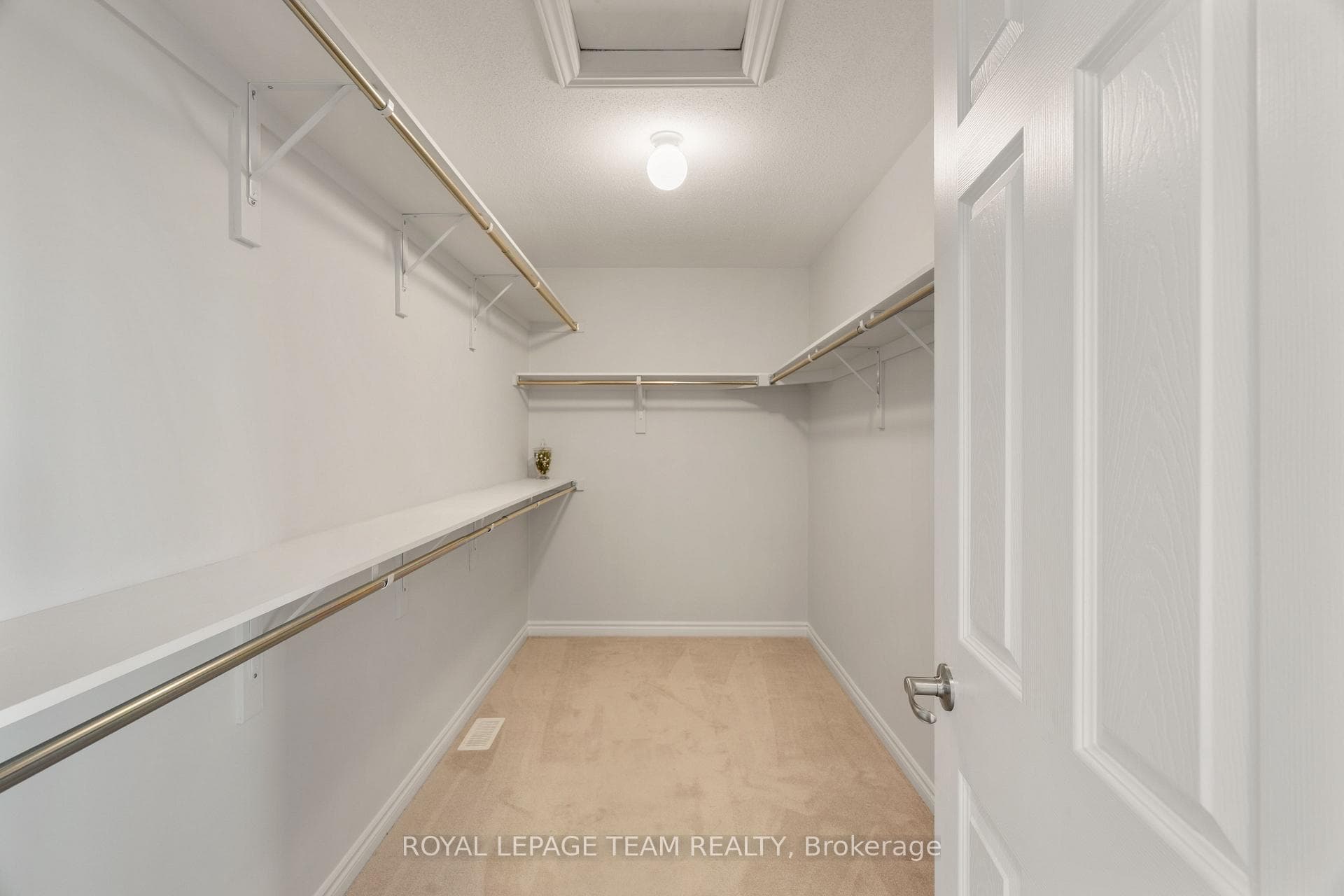 303 Sweetclover Way photo 27
