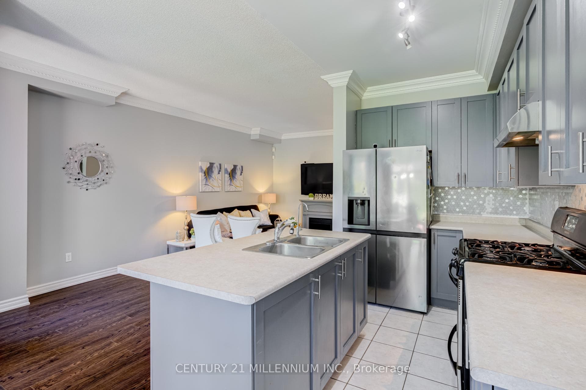 57 Seahorse Avenue photo 16