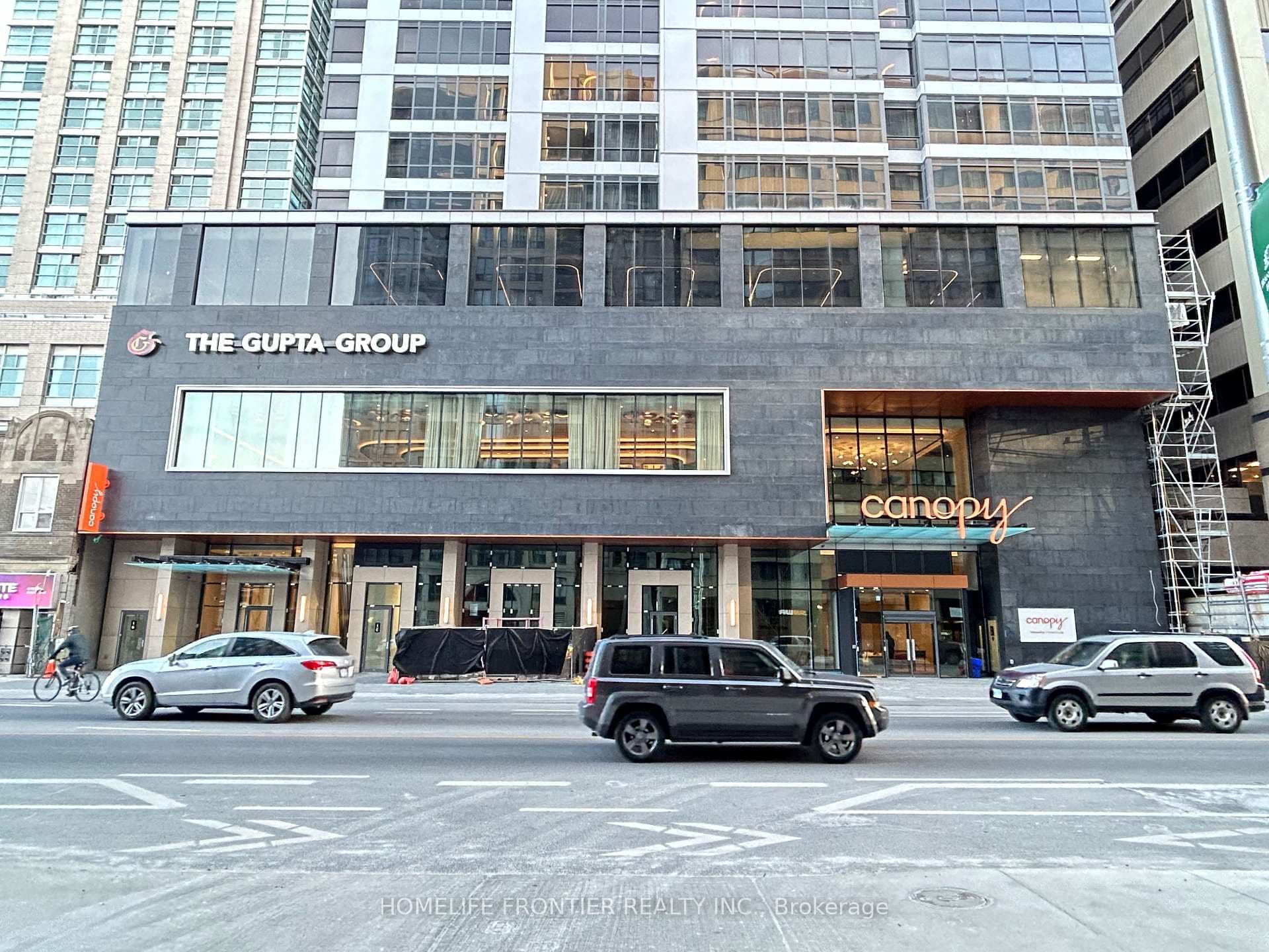 395 Bloor Street Unit 3806 photo 2