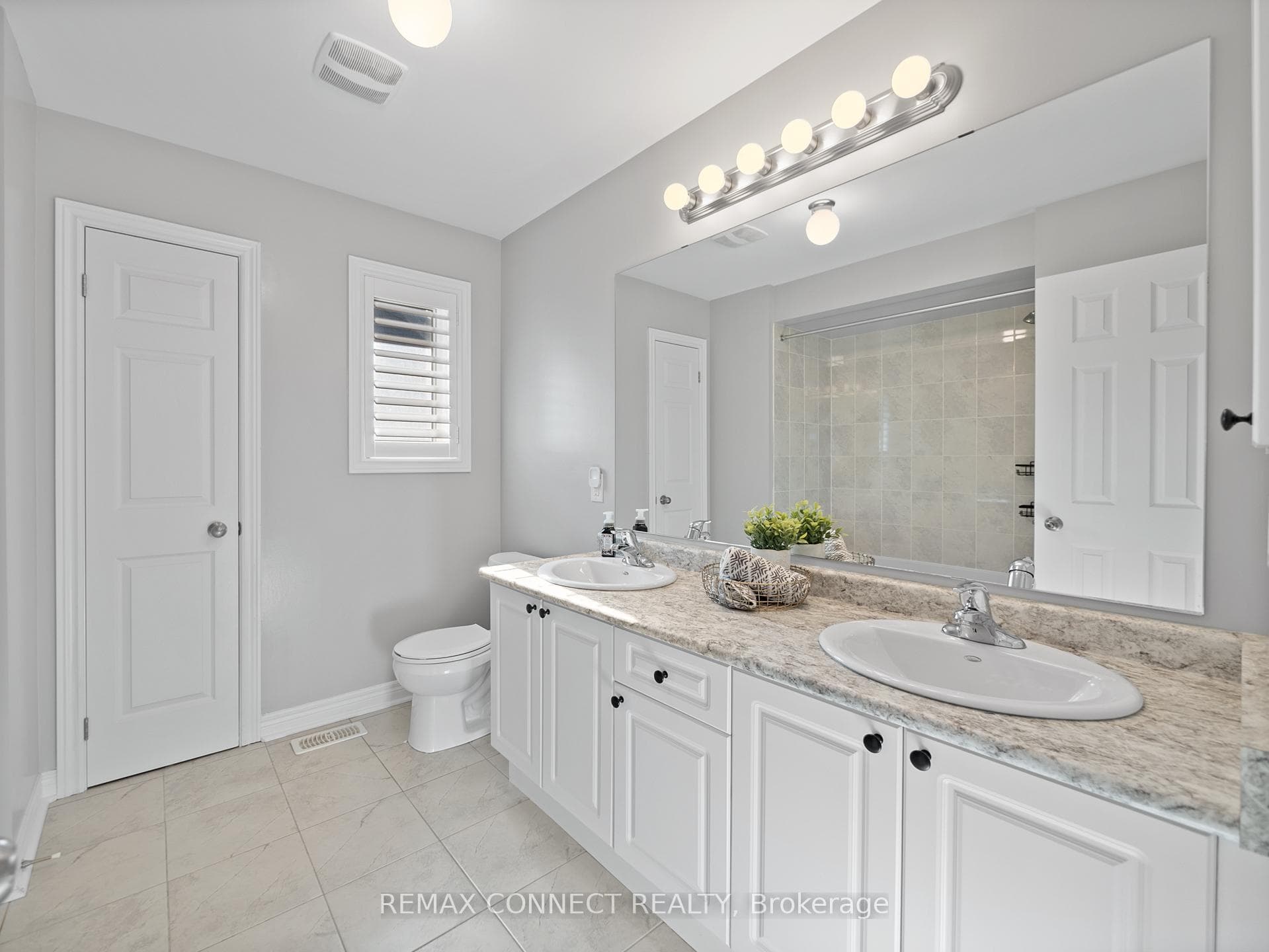 63 Jevons Drive photo 18