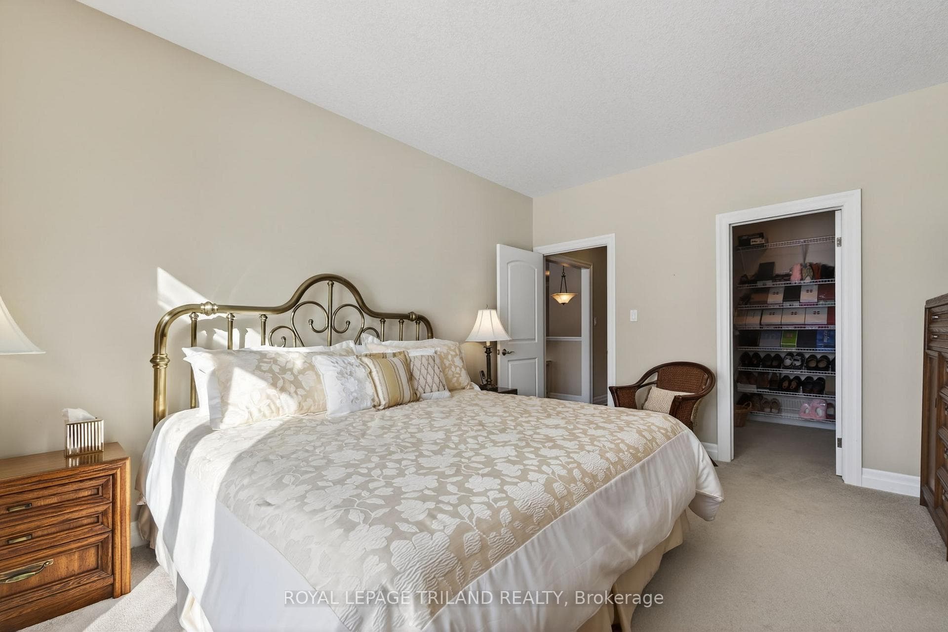 3278 Colonel Talbot Road Unit 202 photo 22