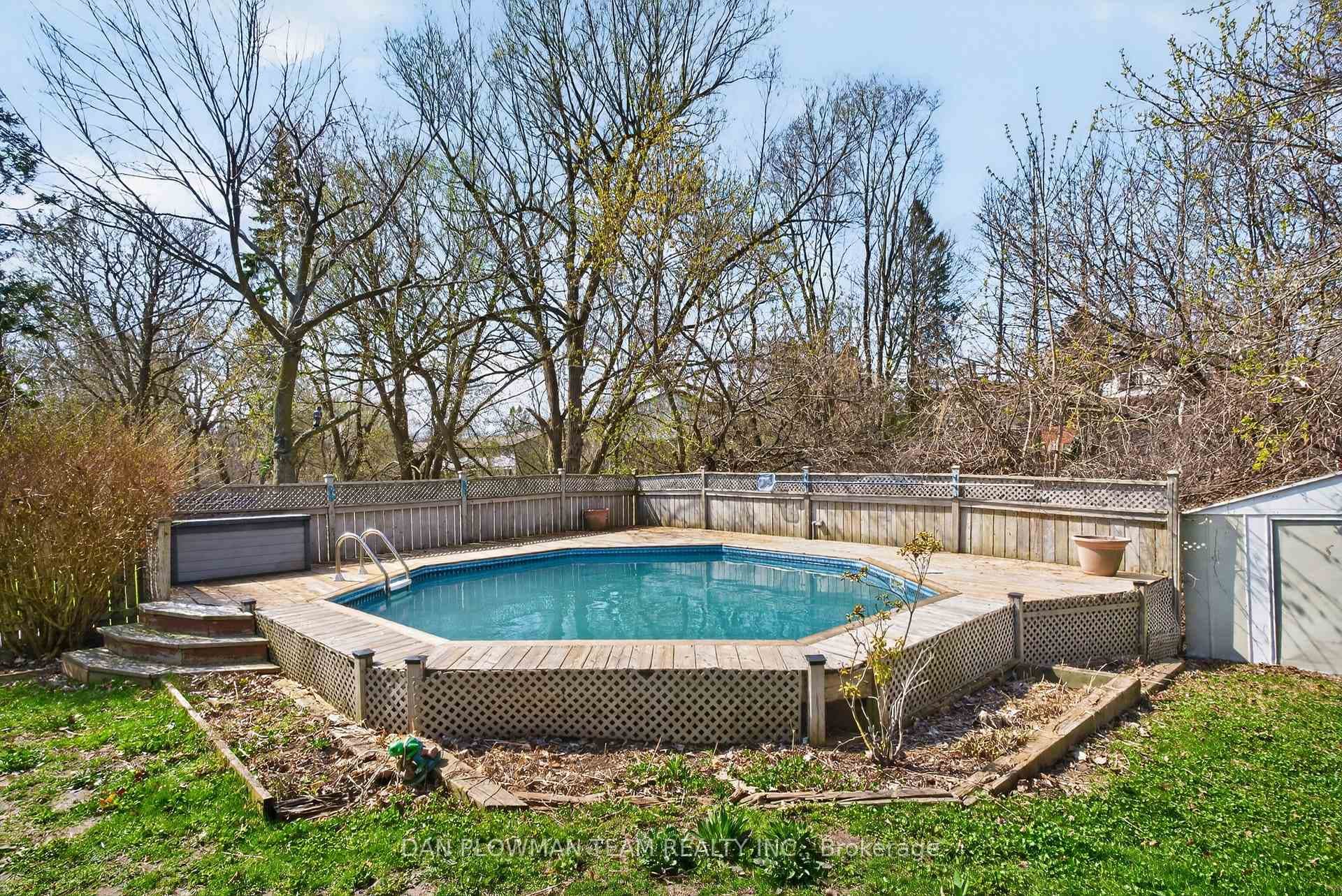 386 Grange Court photo 43
