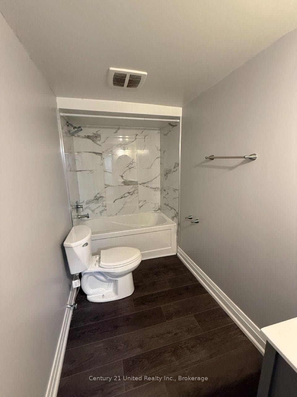 668 Frank Street Unit A photo 6