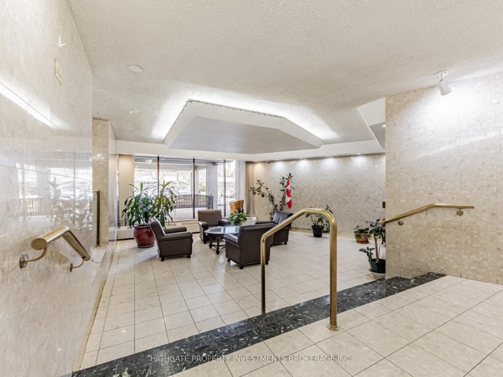 60 Pavane Linkway Road Unit 1414 photo 23