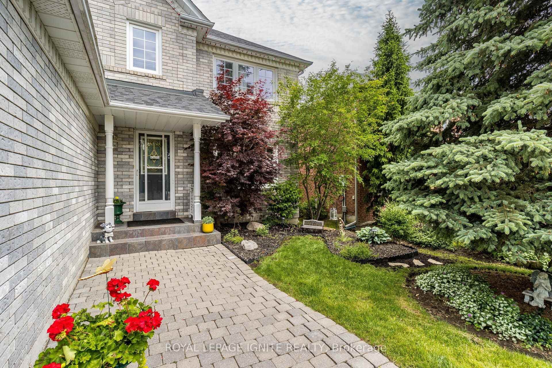 40 Foxchase Drive photo 2