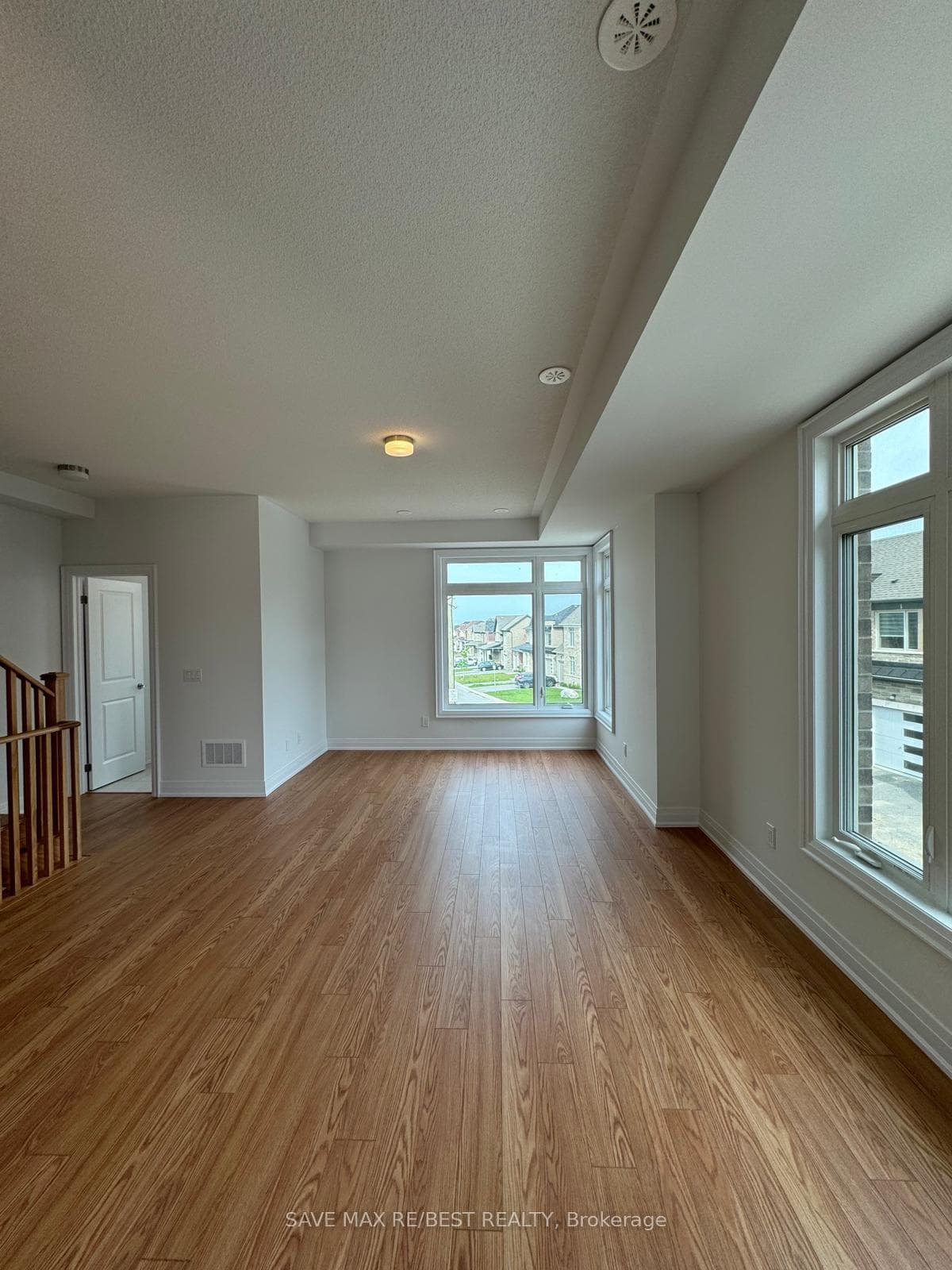 182 Lageer Drive photo 5