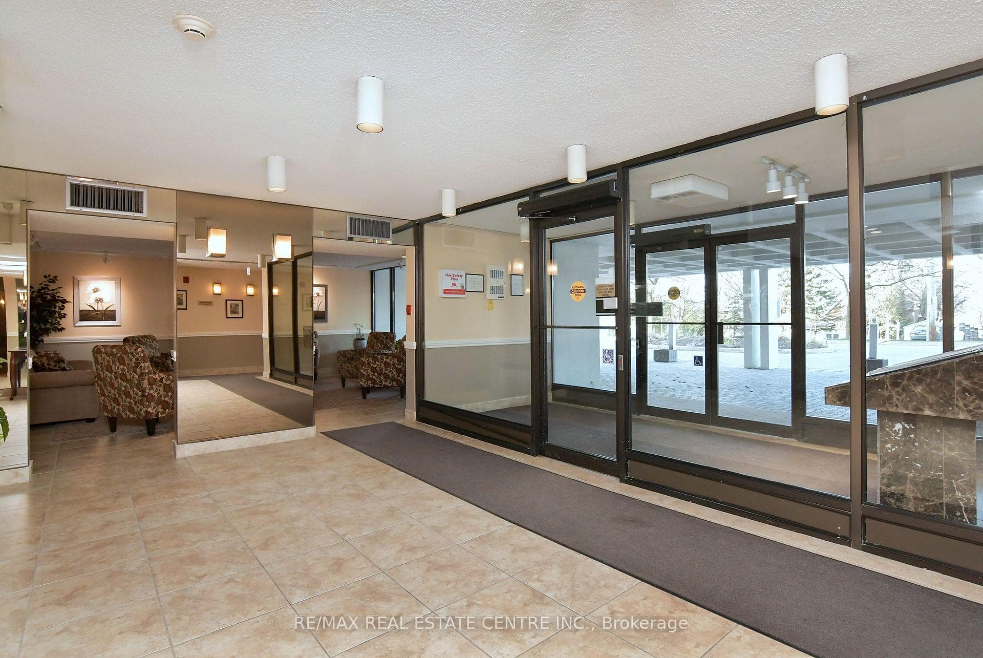 8 Fead Street Unit 308 photo 3