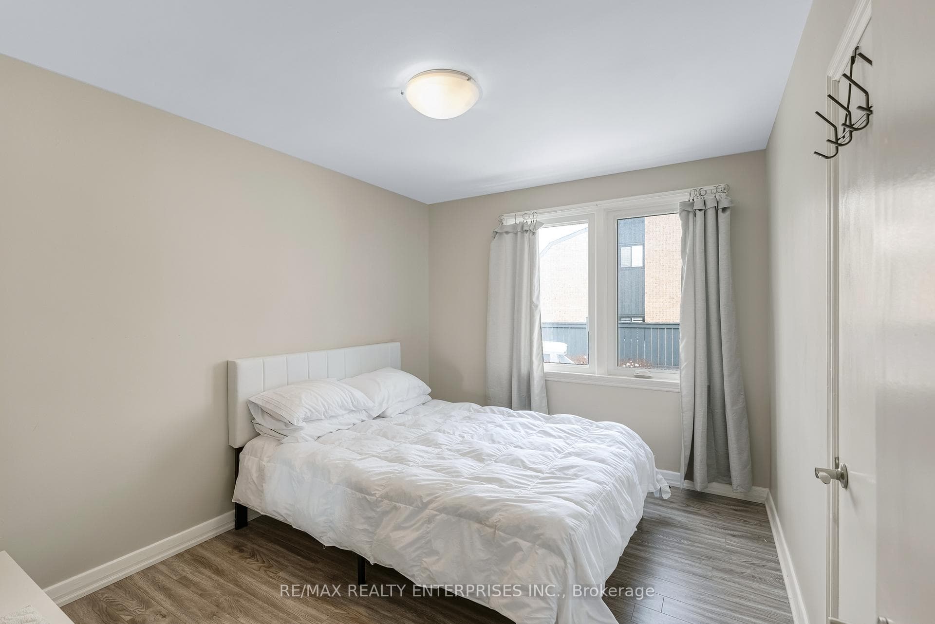1227 Argreen Road photo 11