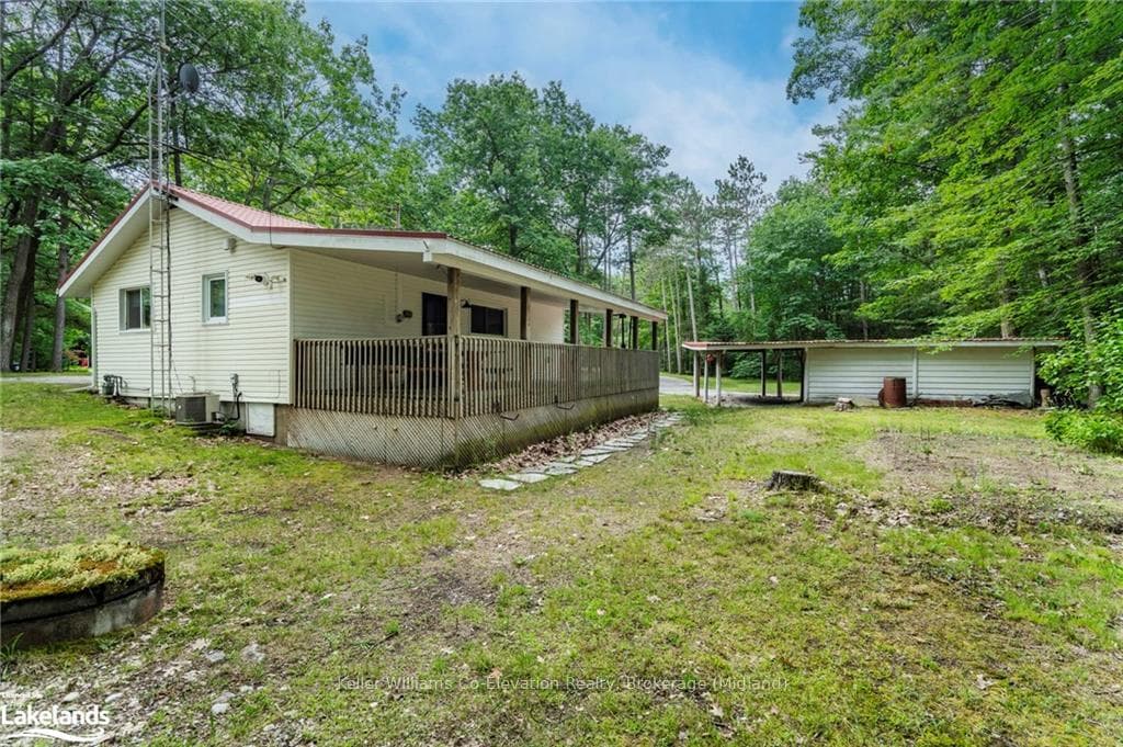 1694 TINY BEACHES Road photo 34