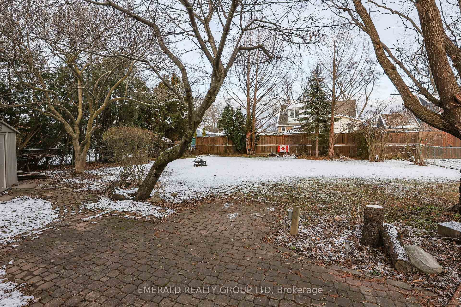 28 Rosewood Avenue photo 35