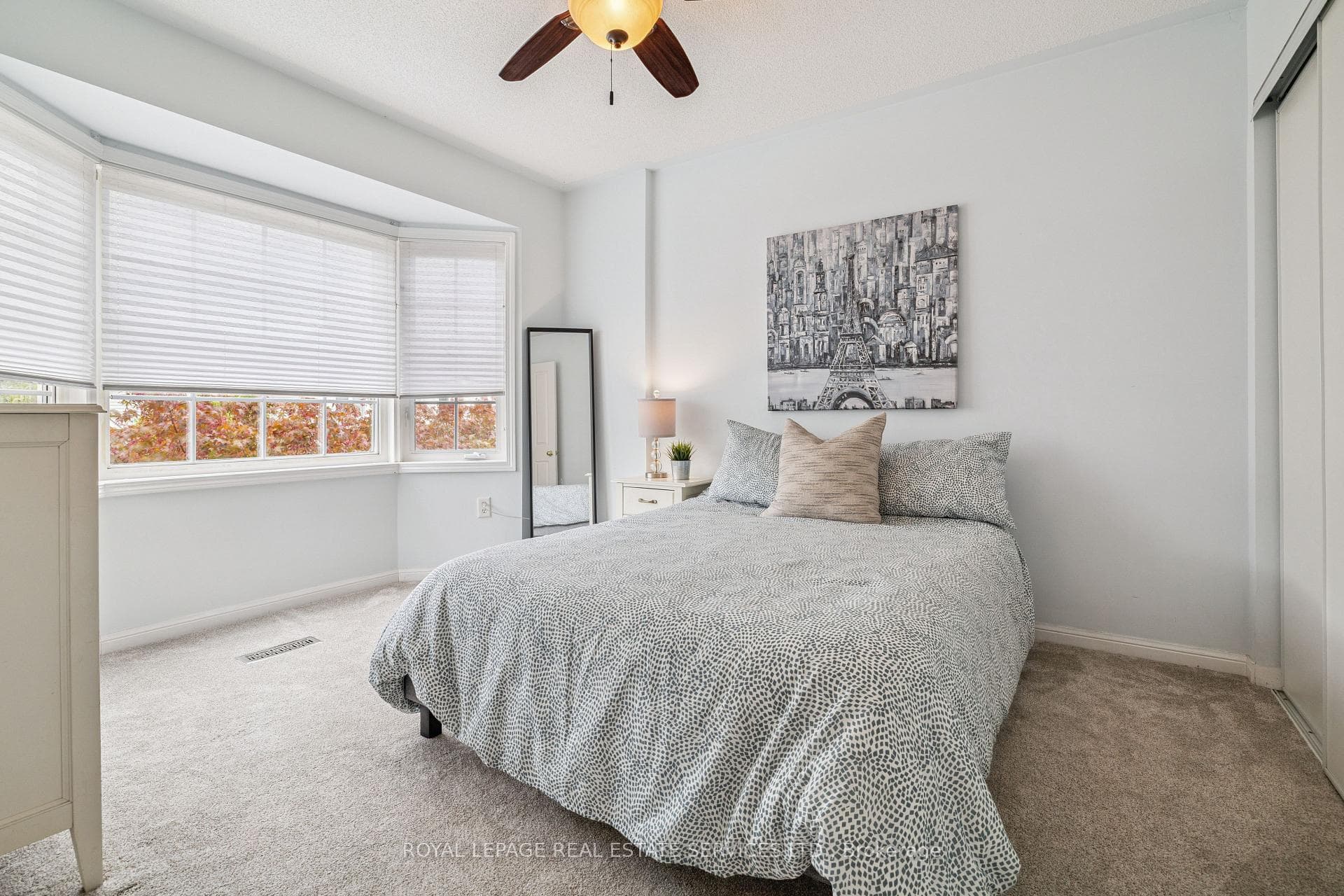 5186 Ravine Crescent photo 18