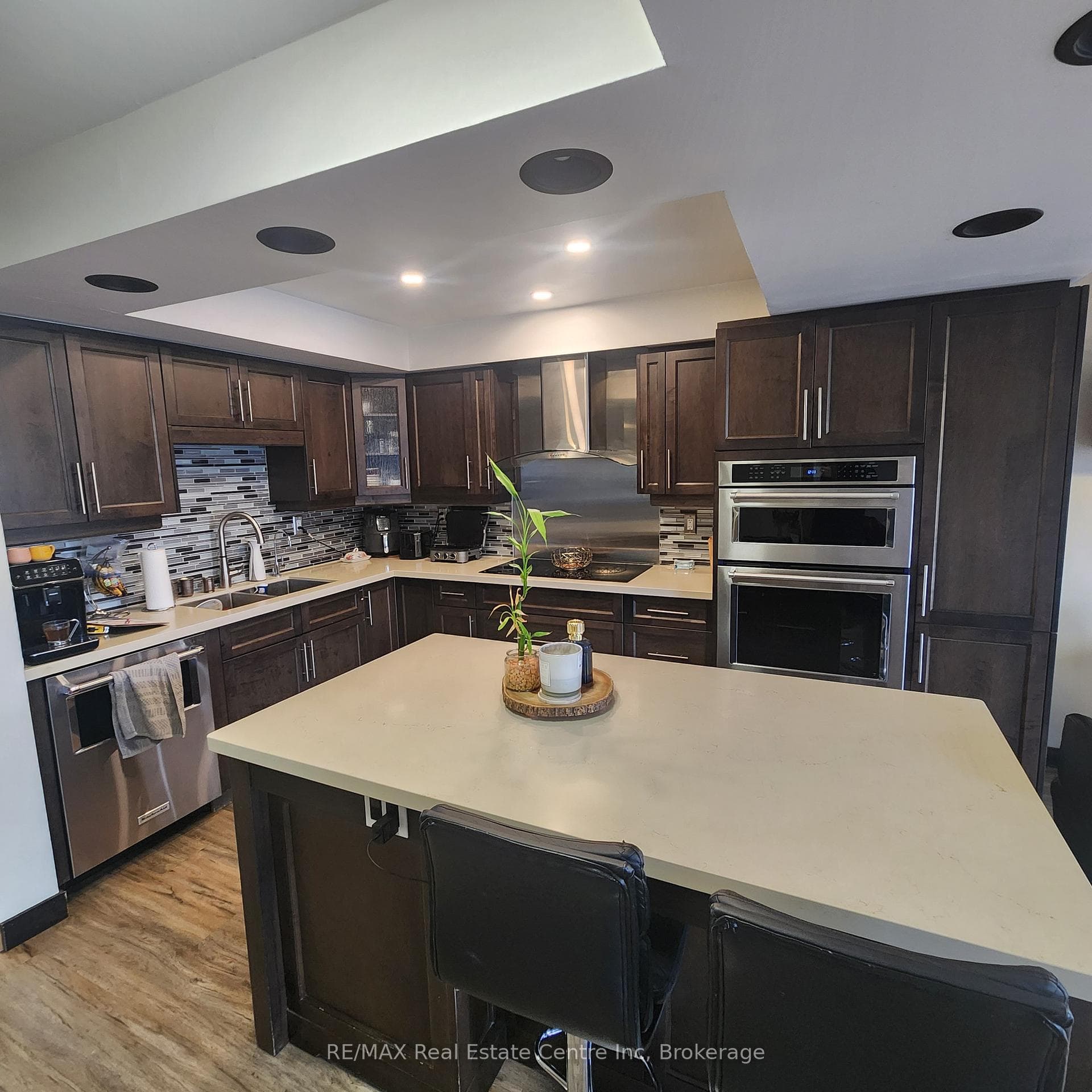 129 Lee Street photo 13