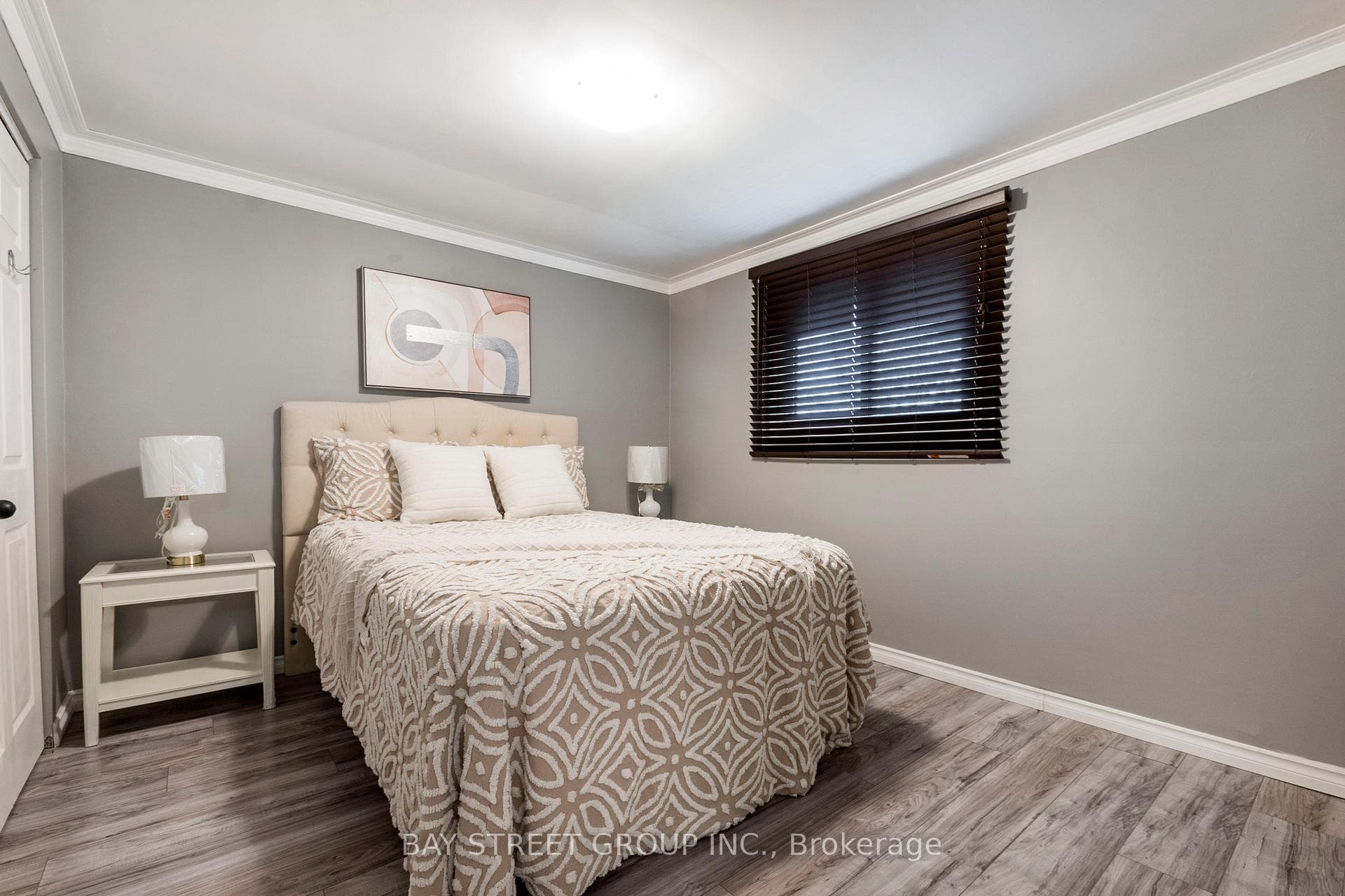 67 Roberts Crescent photo 15