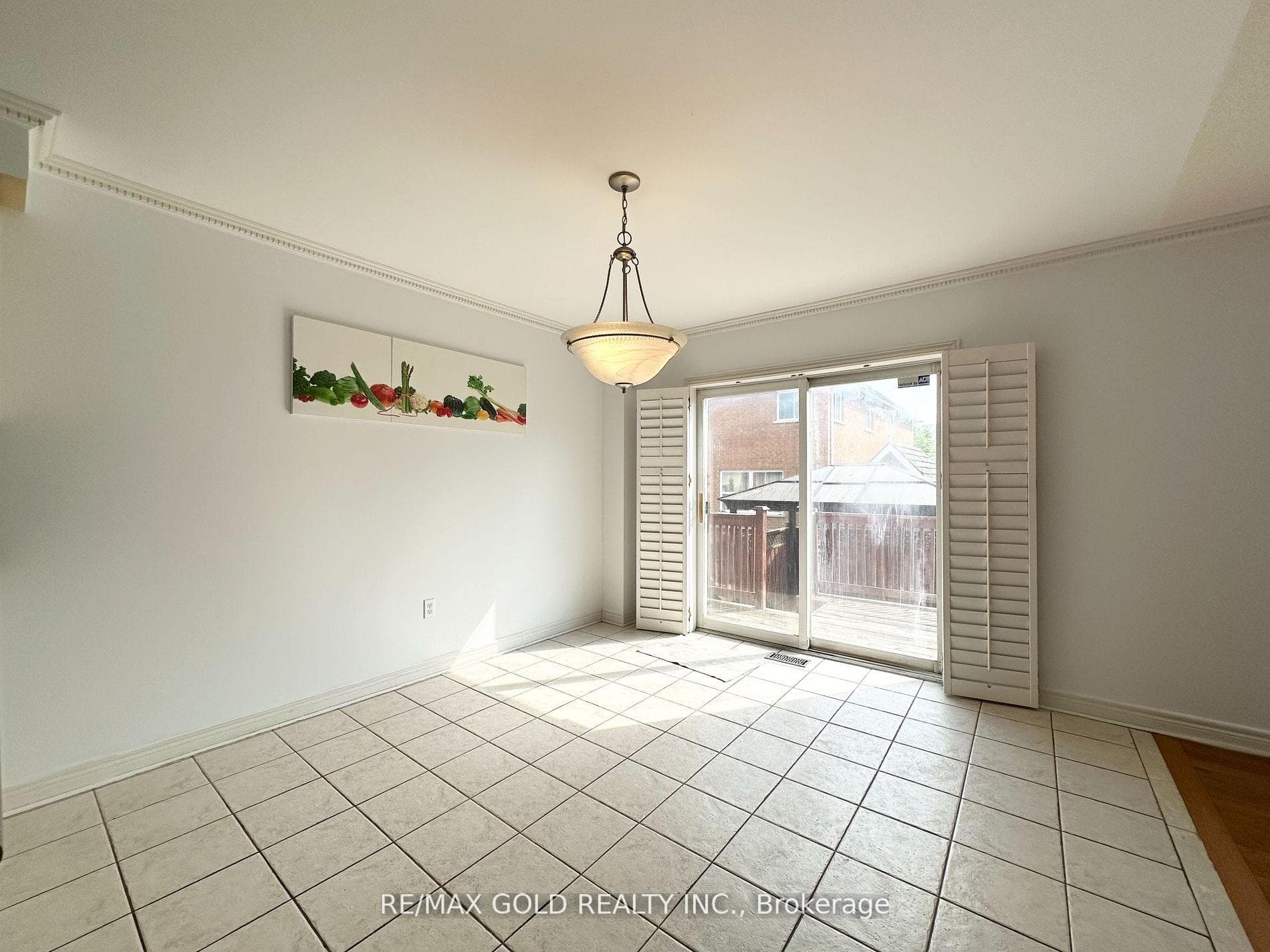 336 Edenbrook Hill Drive Unit Upper photo 7